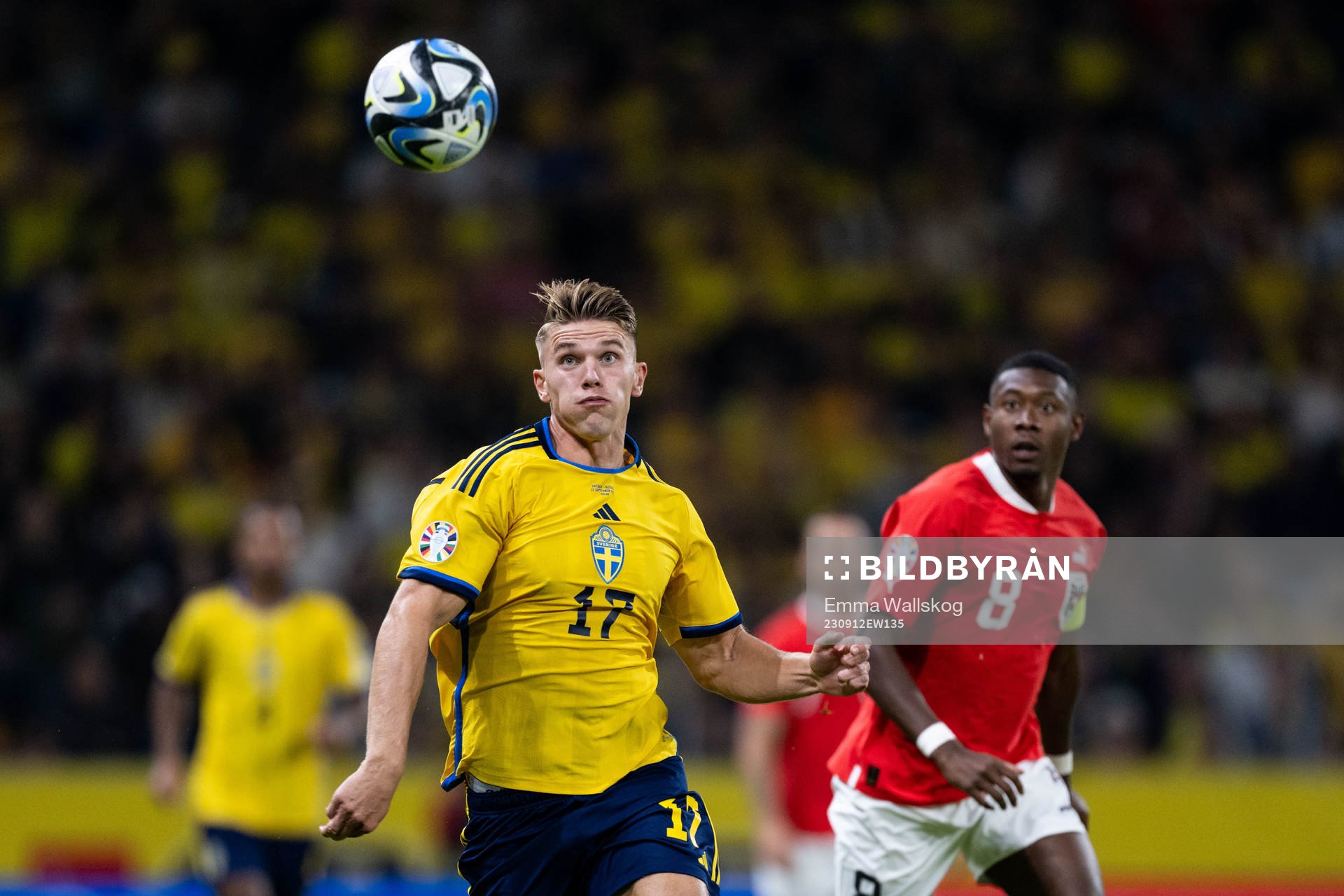 Viktor Gyökeres of Sweden and David Alaba of Austria