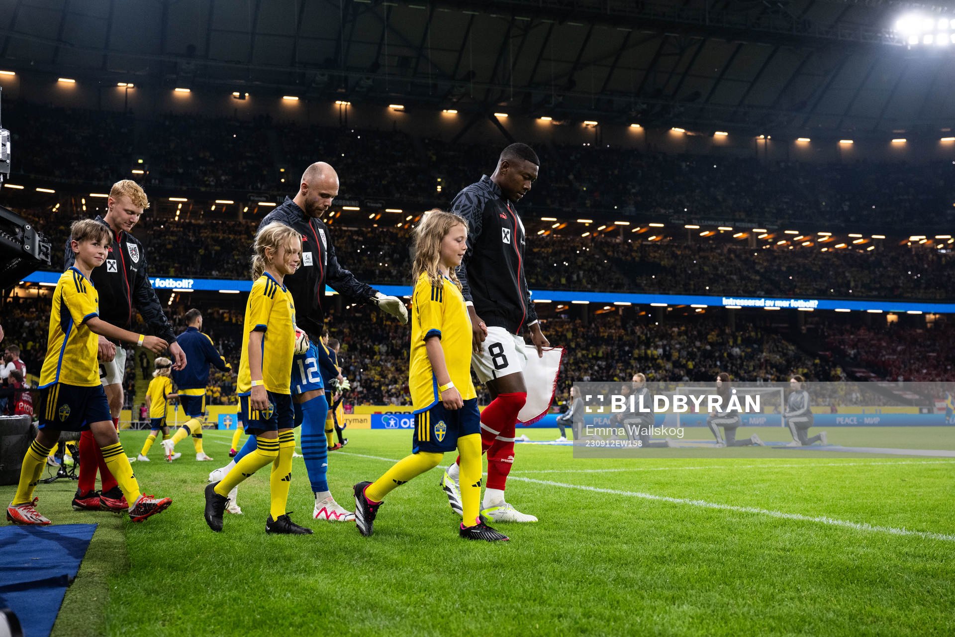Nicolas Seiwald, goalkeeper Alexander Schlager and David