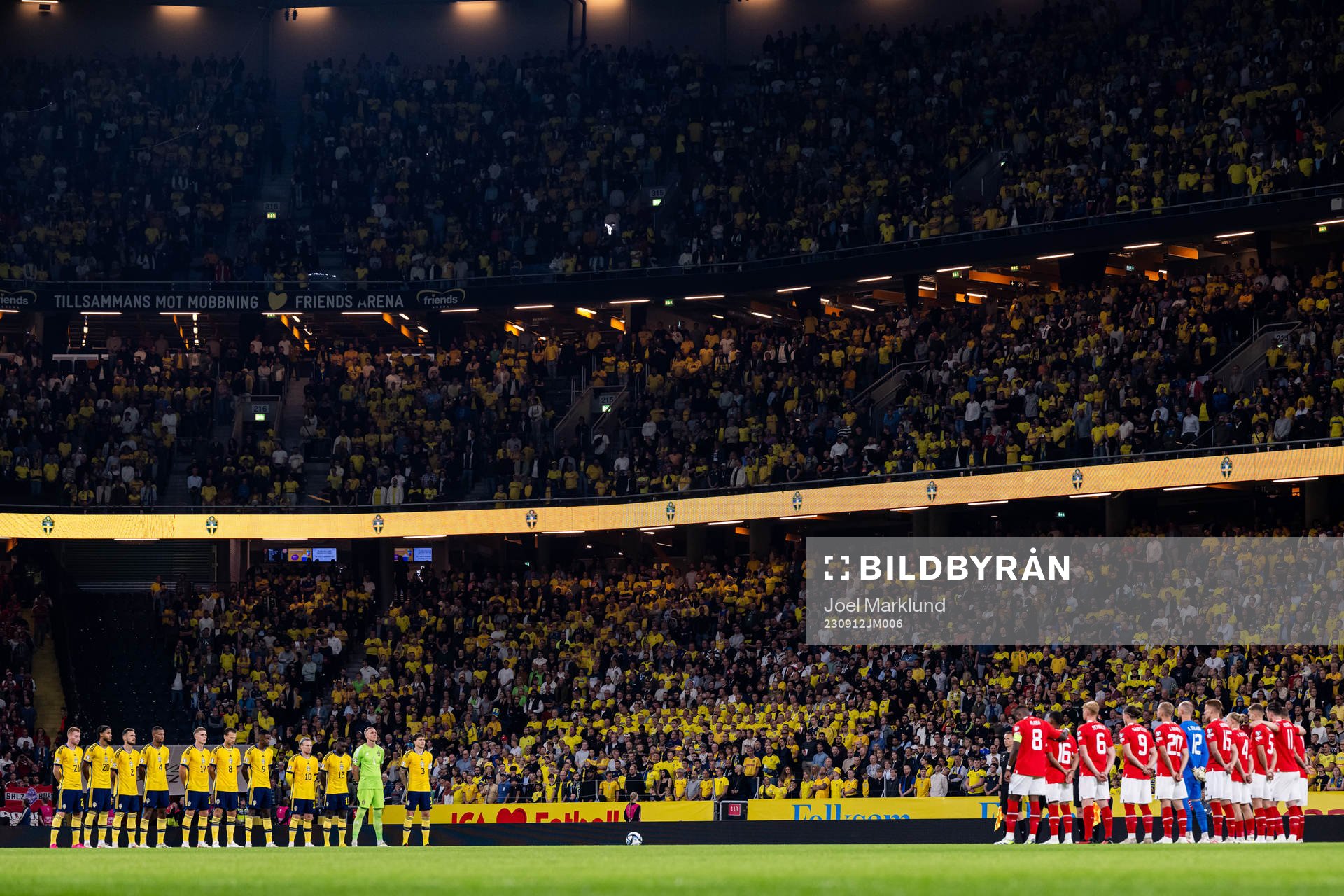 Players of Sweden and of Austria