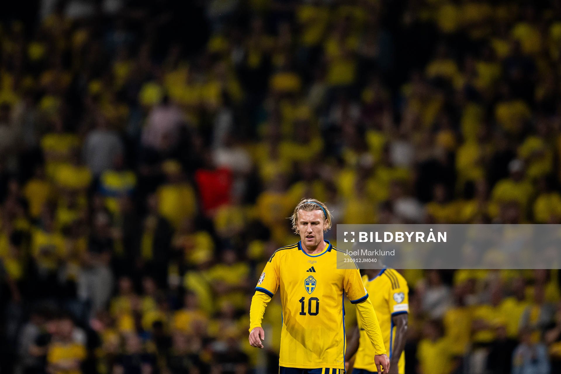 Emil Forsberg of Sweden looks dejected