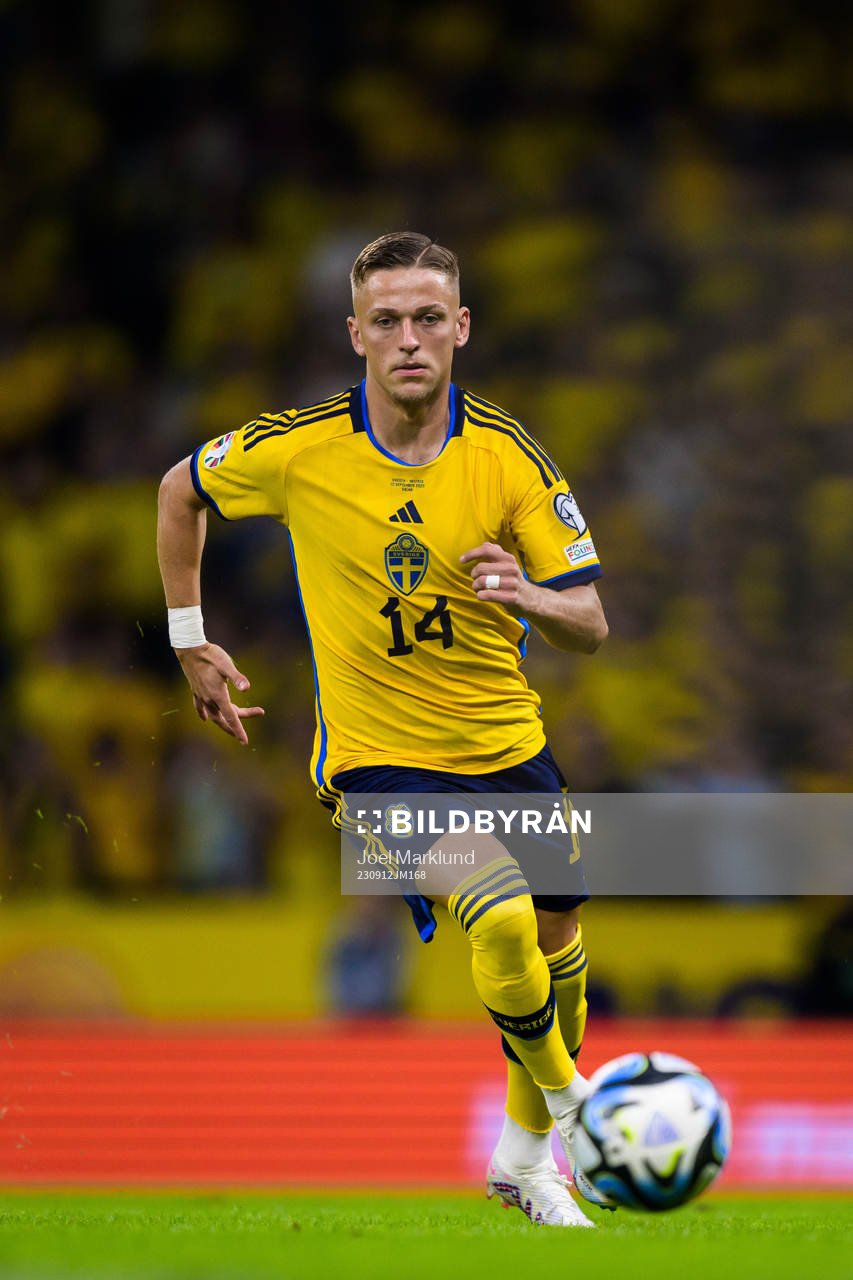 Jesper Karlsson of Sweden