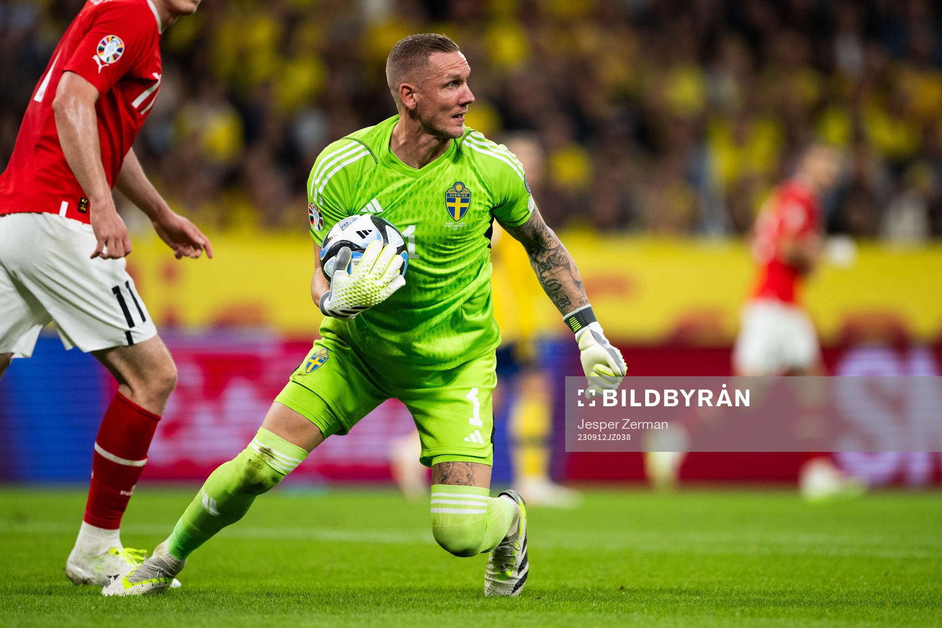 goalkeeper Robin Olsen of Sweden