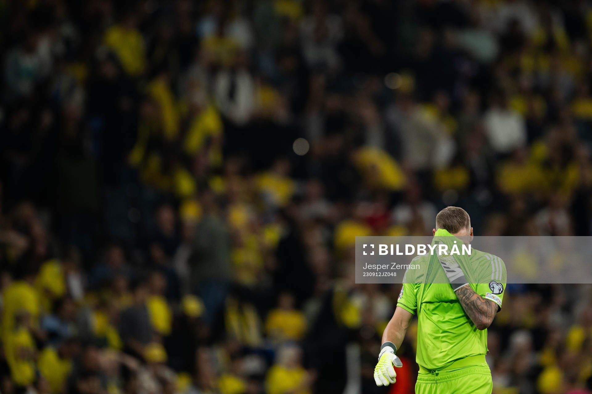 Goalkeeper Robin Olsen of Sweden looks dejected