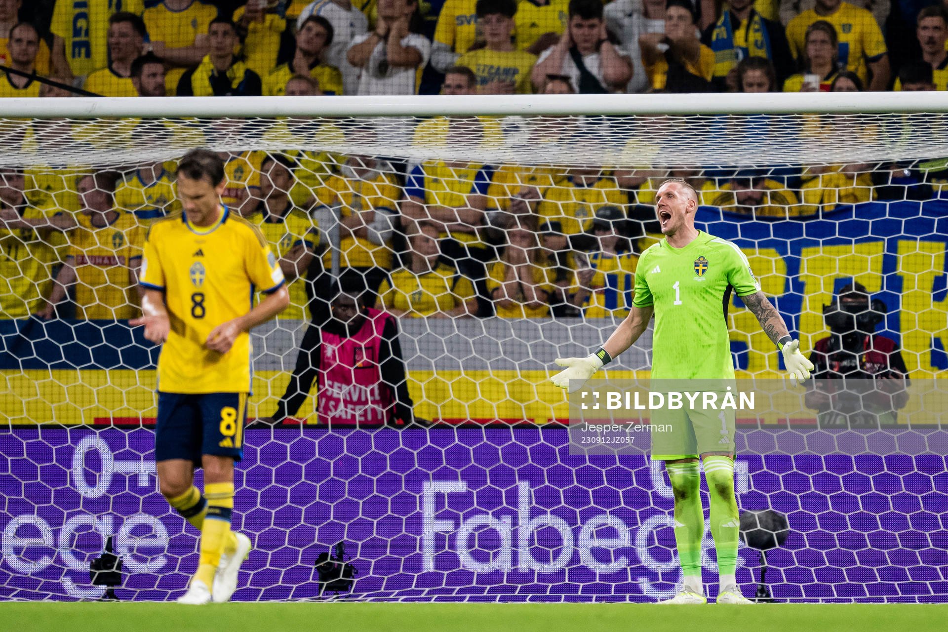 Goalkeeper Robin Olsen of Sweden looks dejected