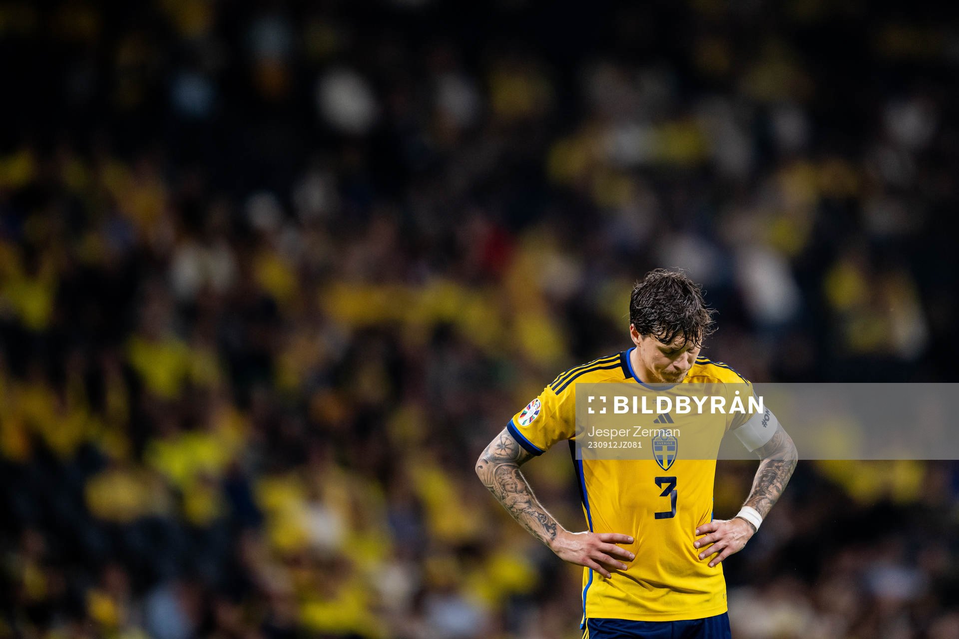 Victor Nilsson Lindelöf of Sweden looks dejected