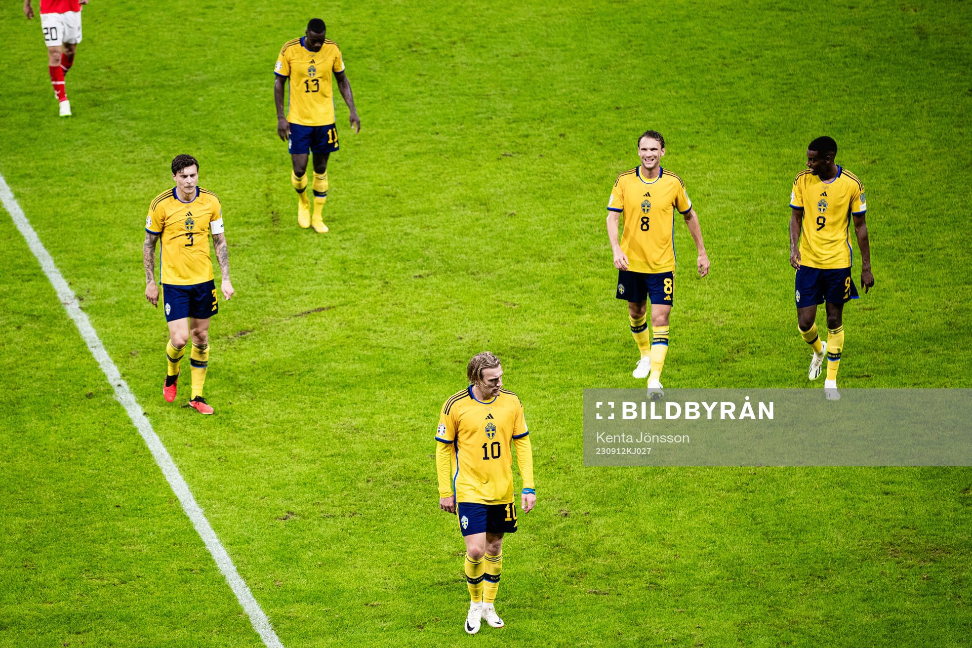 Victor Nilsson Lindelöf, Ken Sema during, Albin Ekdal,