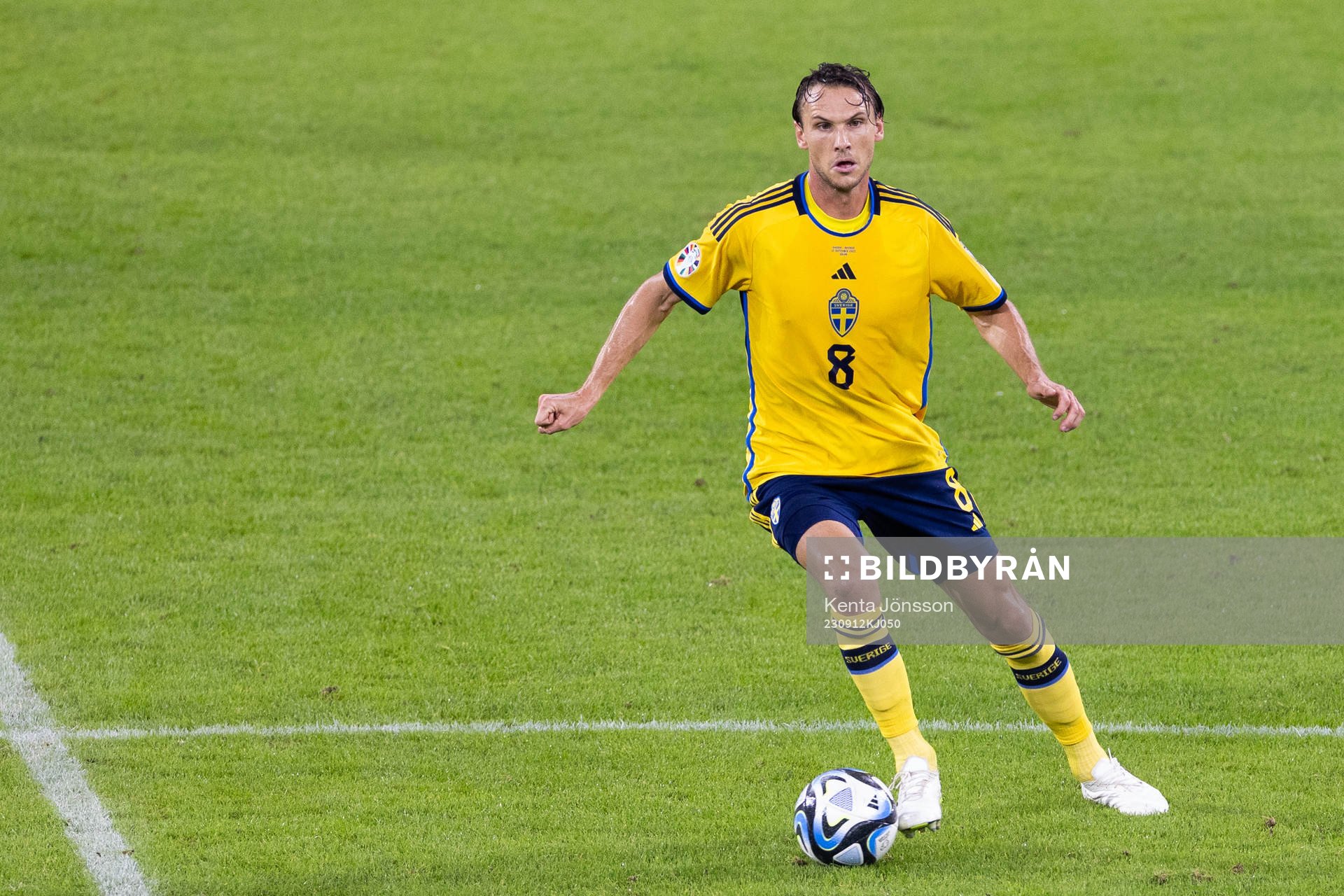 Albin Ekdal of Sweden