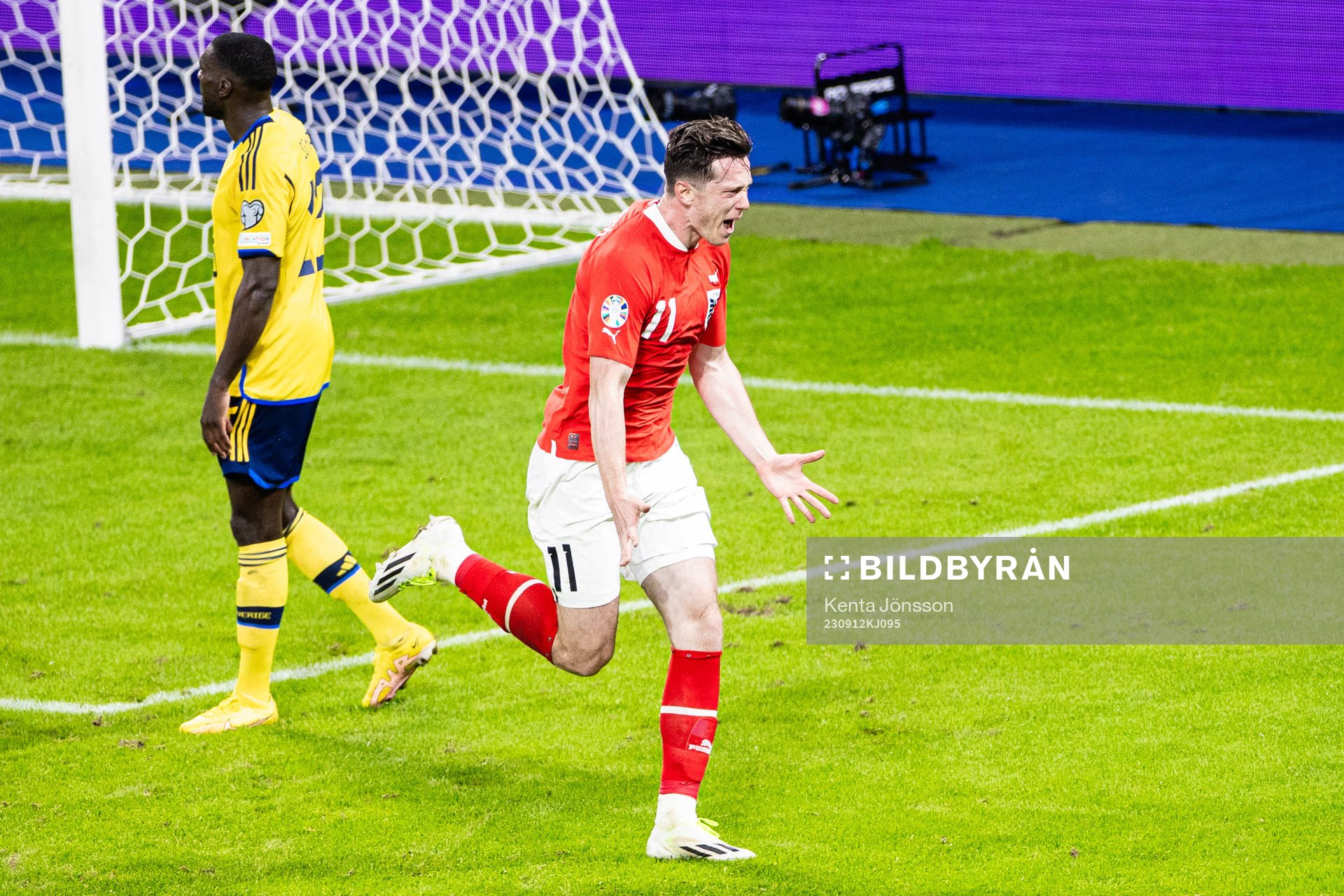 Michael Gregoritsch of Austria celebrates