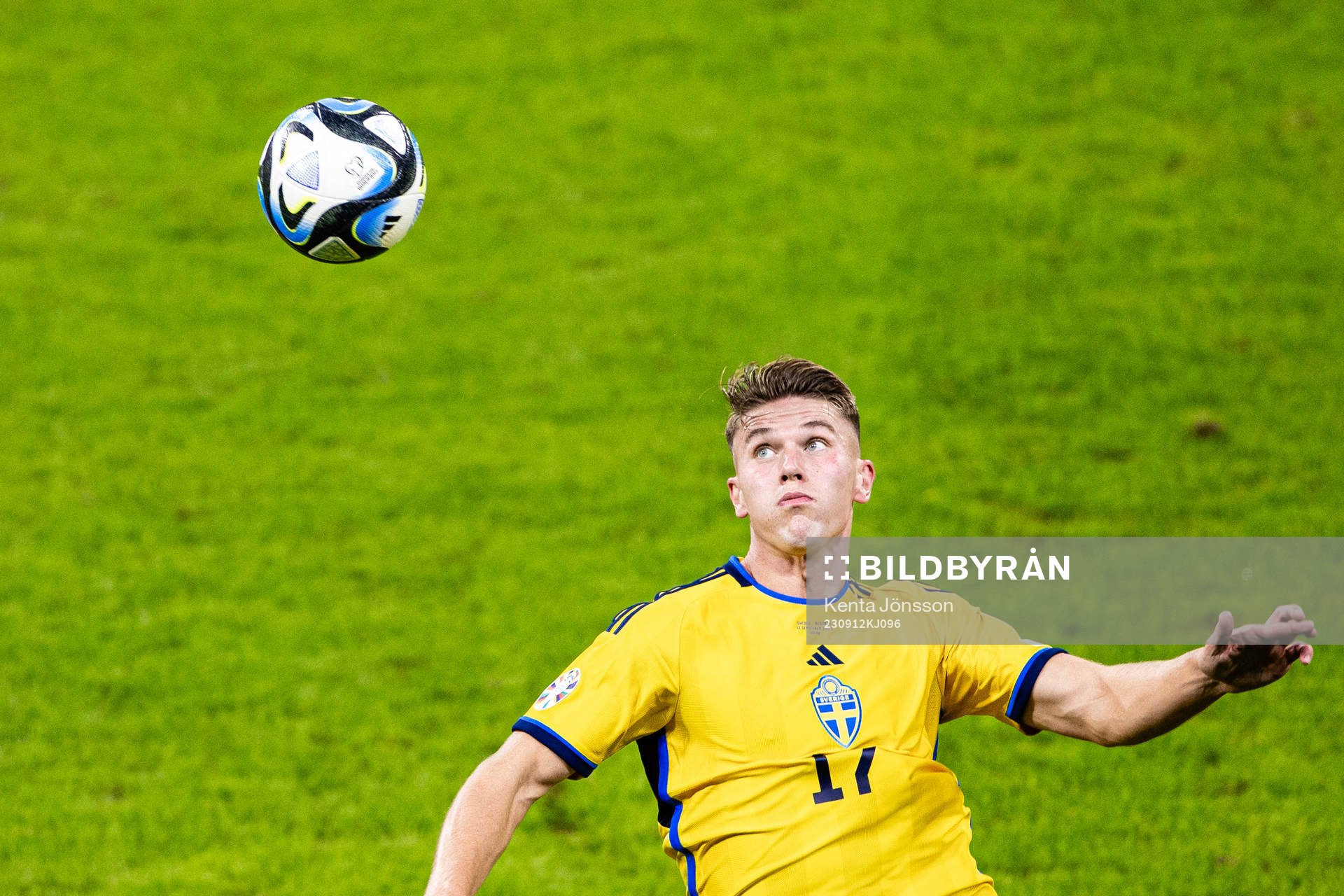Viktor Gyökeres of Sweden
