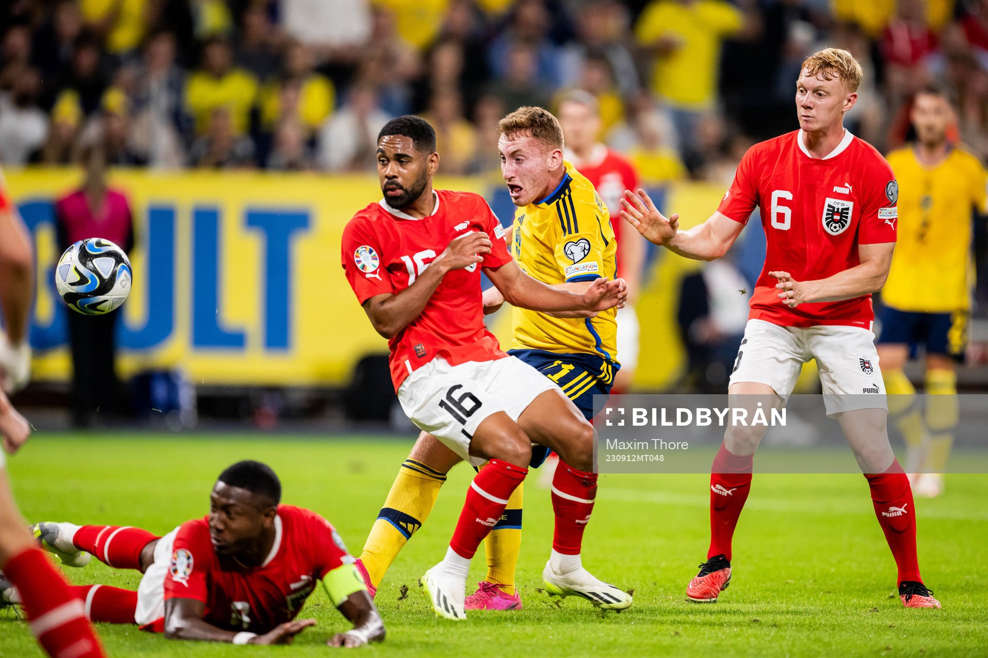 Dejan Kulusevski of Sweden against David Alaba, Phillipp