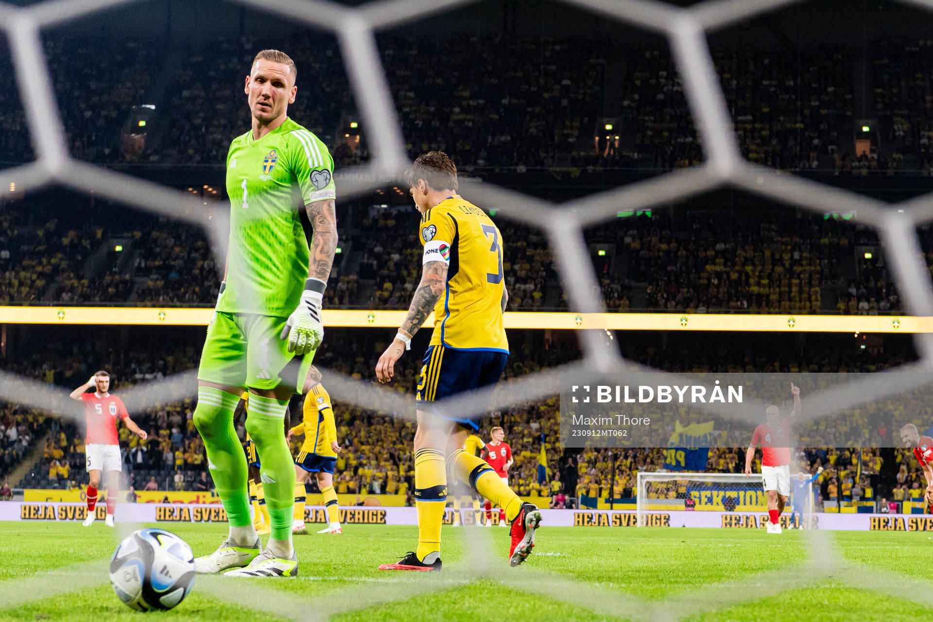 Goalkeeper Robin Olsen of Sweden looks dejected