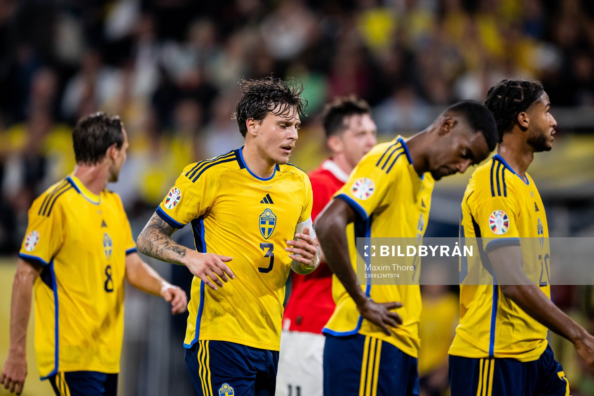 Victor Nilsson Lindelöf, Alexander Isak and Jens-Lys