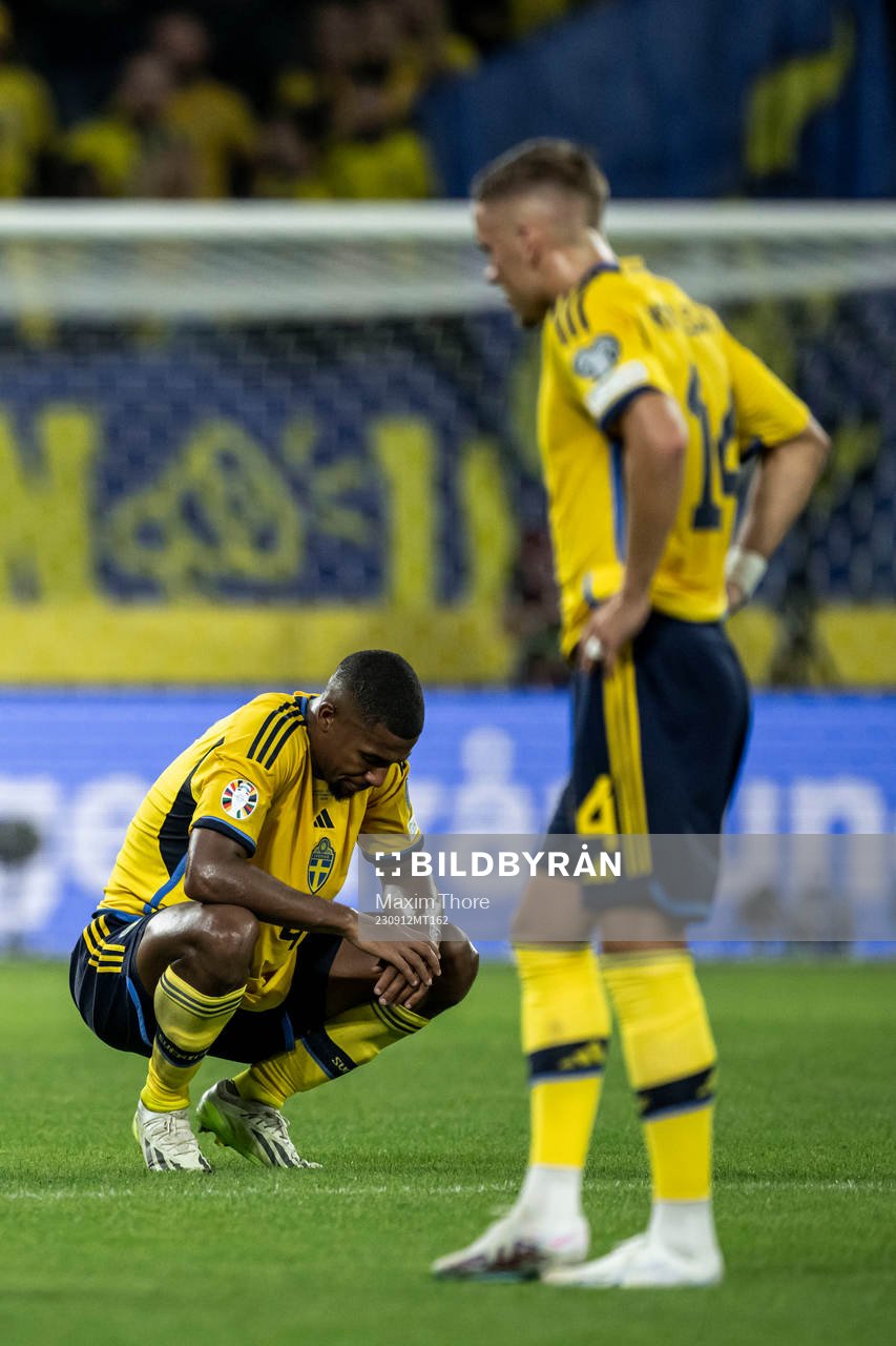Isak Hien of Sweden looks dejected
