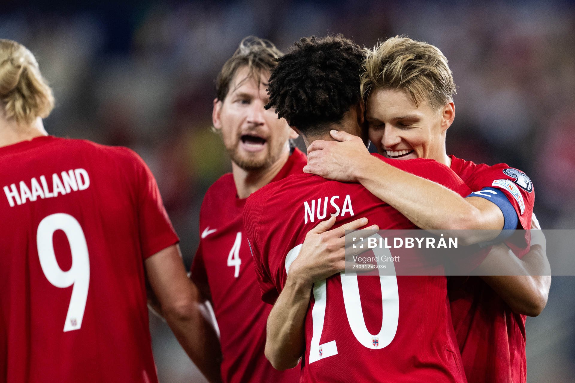Martin Ødegaard celebrate with Antonio Nusa of Norway