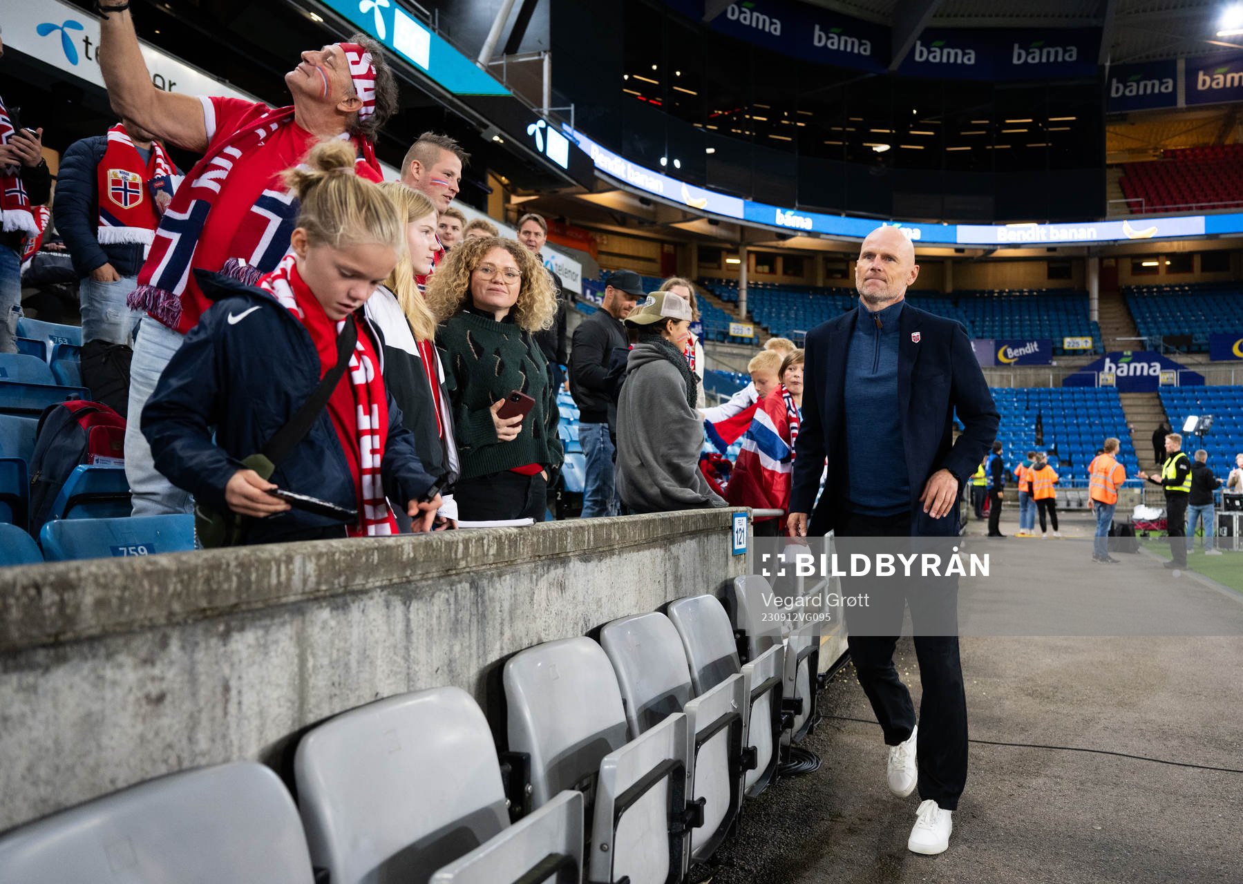 Head coach Ståle Solbakken of Norway