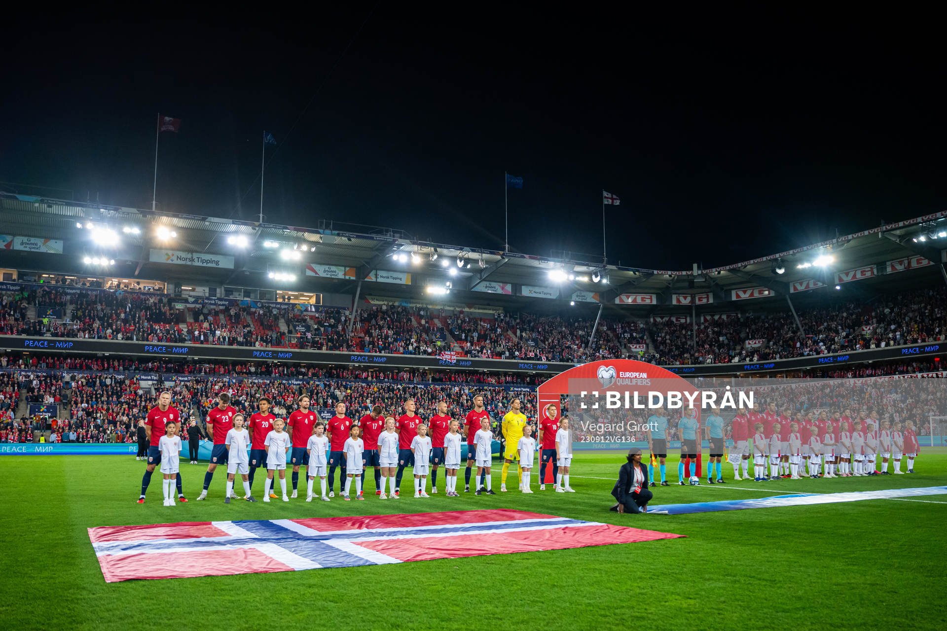 Players line up