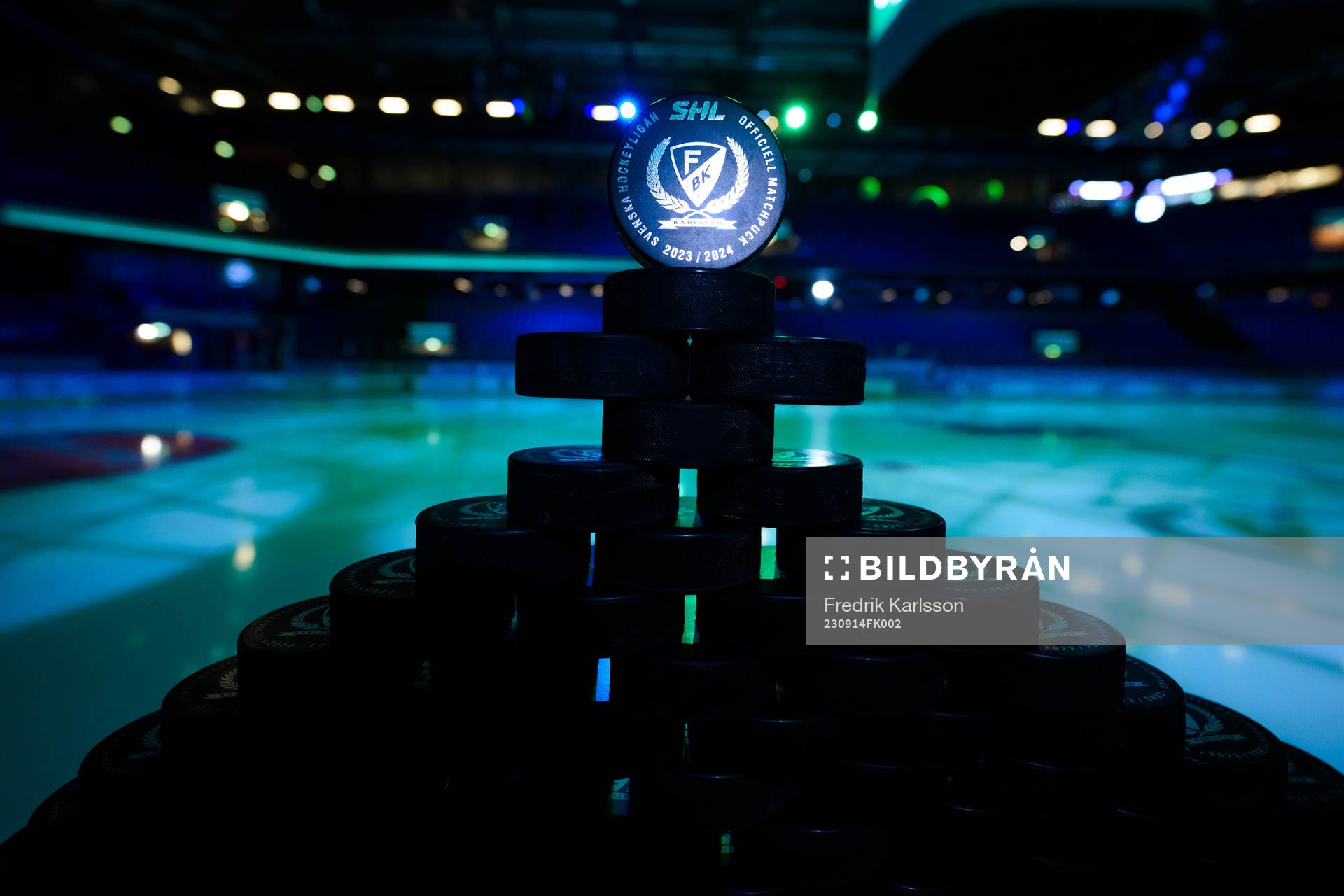 En matchpuck för säsongen 2023/2024