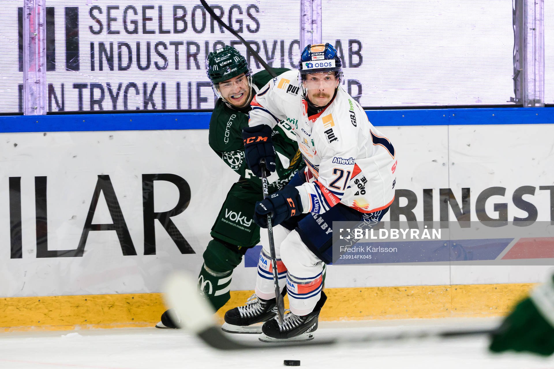 Färjestads Michael Lindqvist och Växjös Brian Cooper
