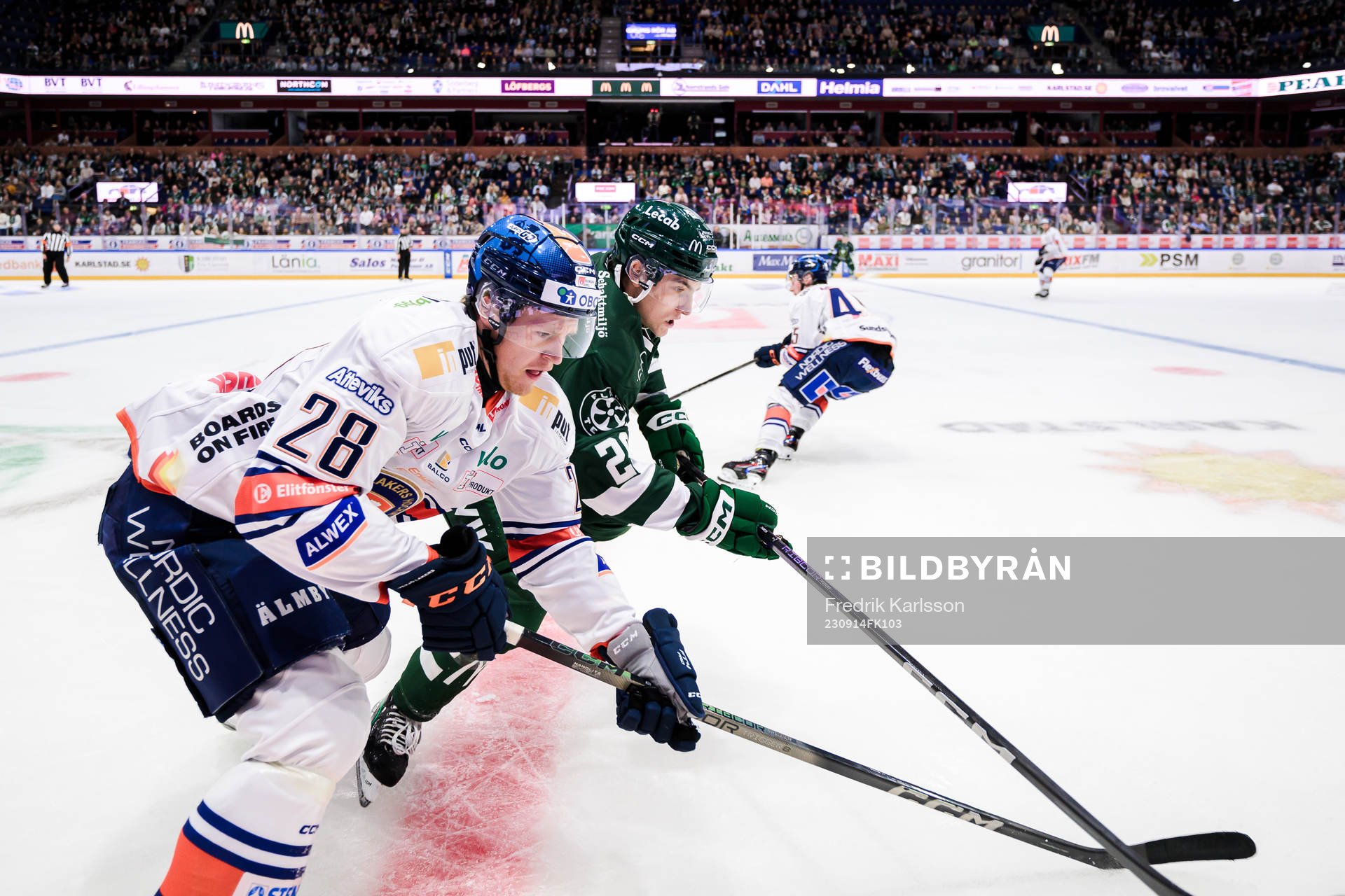 Växjös Hugo Gustafsson och Färjestads Joel Nyström