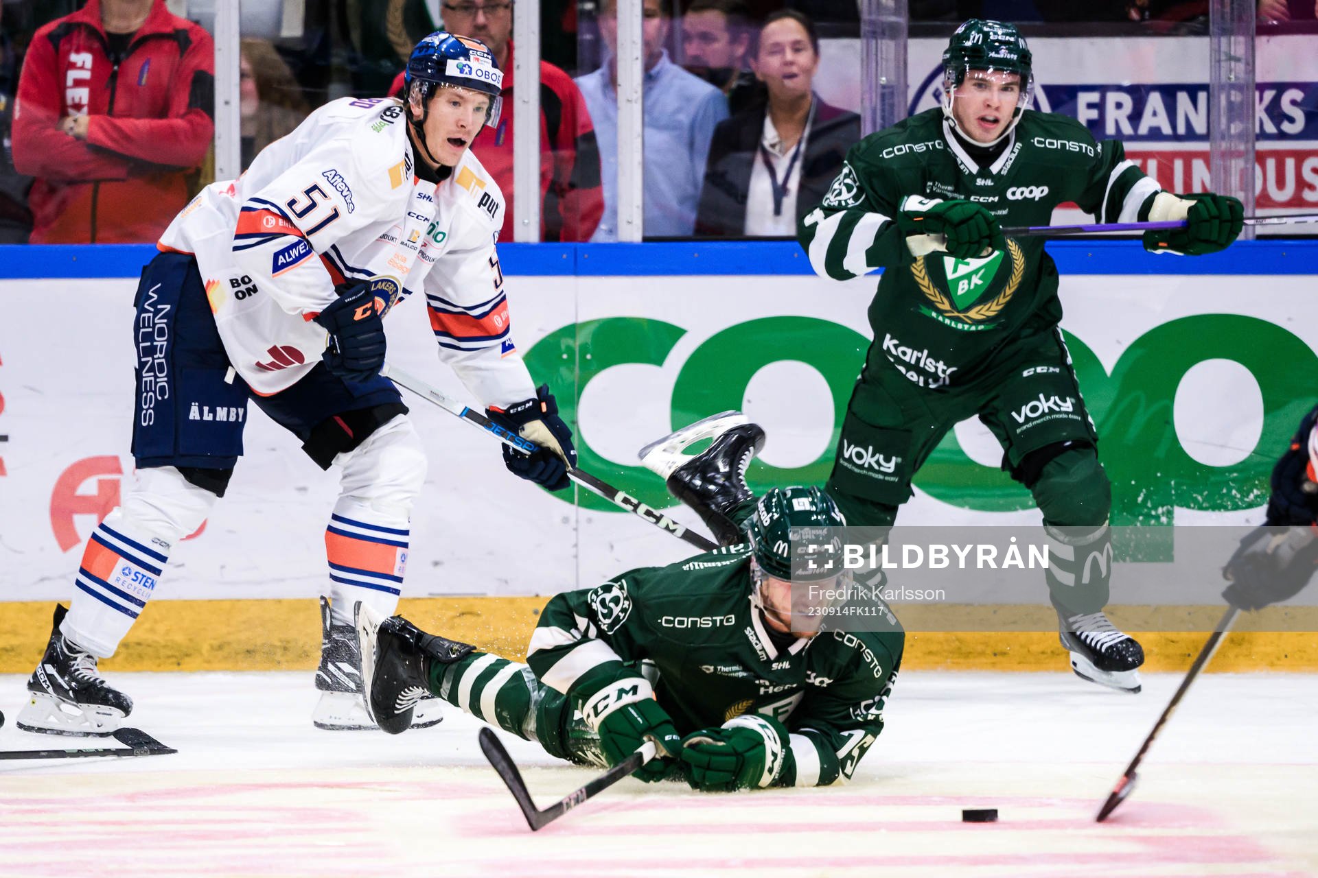 Växjös Emil Sylvegård och Färjestads Jeremy Salvas