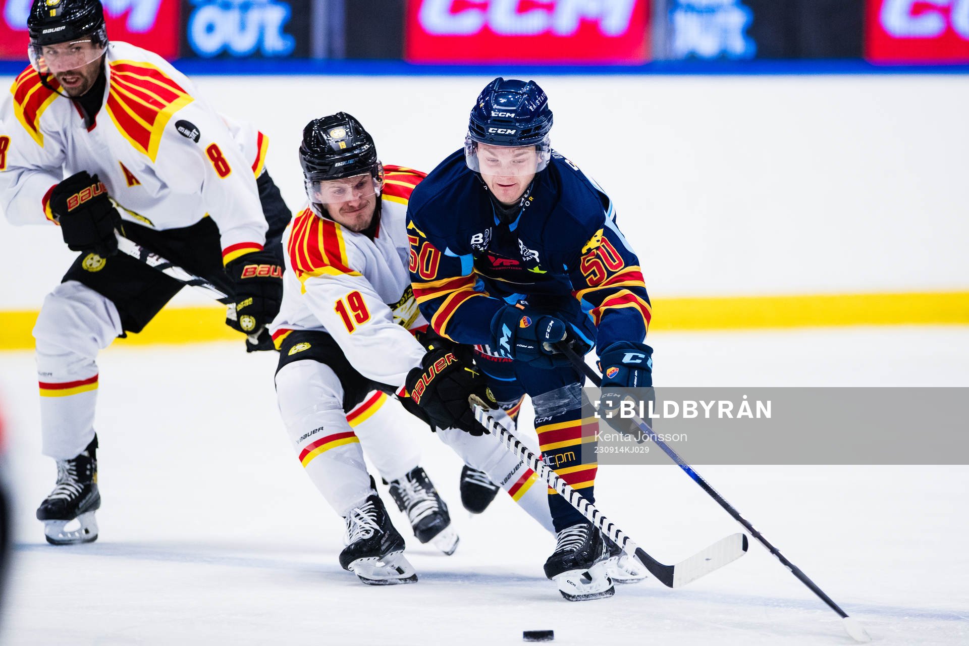 Brynäs Tyler Kelleher och Djurgårdens Oscar Lundin