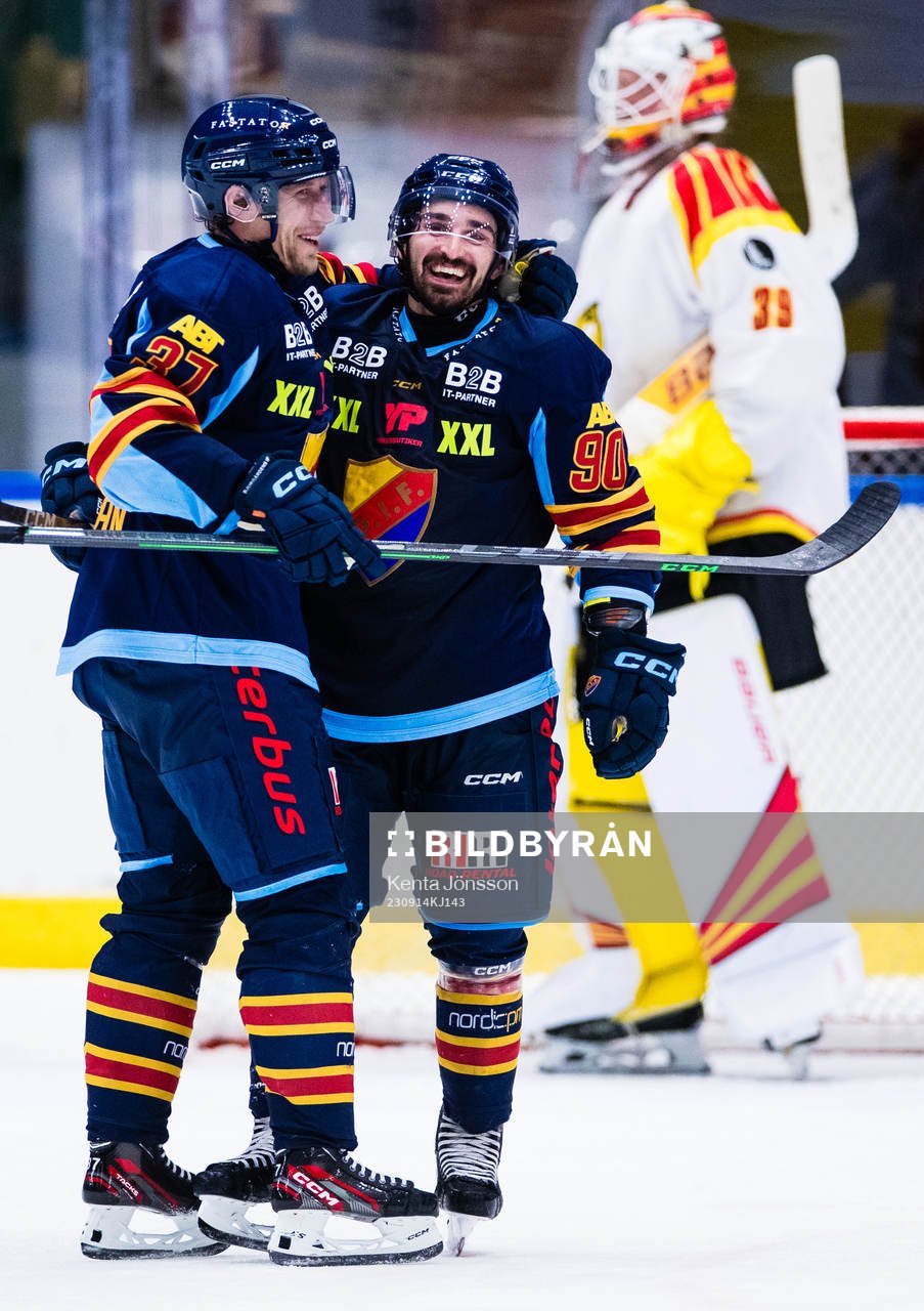 Djurgårdens John Norman och Kevin Karlsson jublar