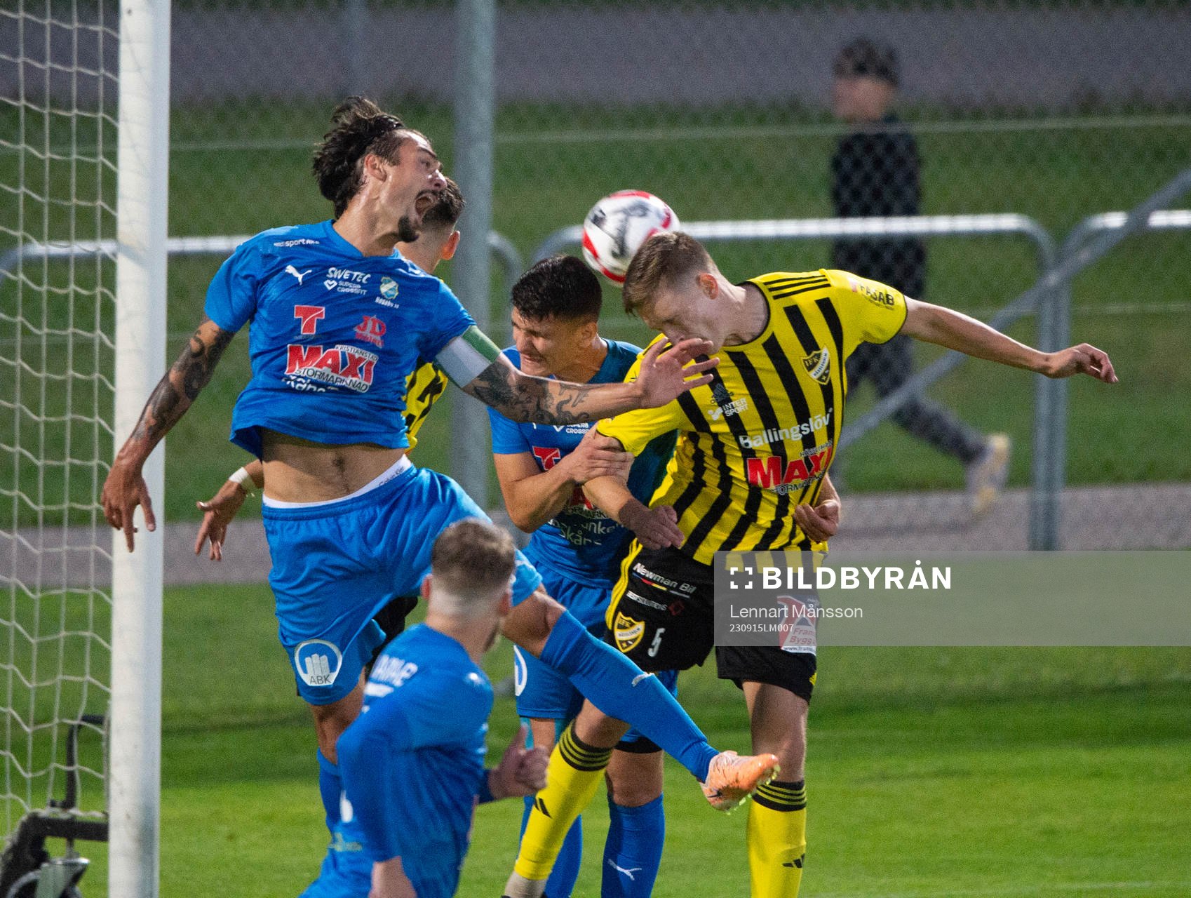 IFK Hässleholms Axel Henriksson i matchen i division 2