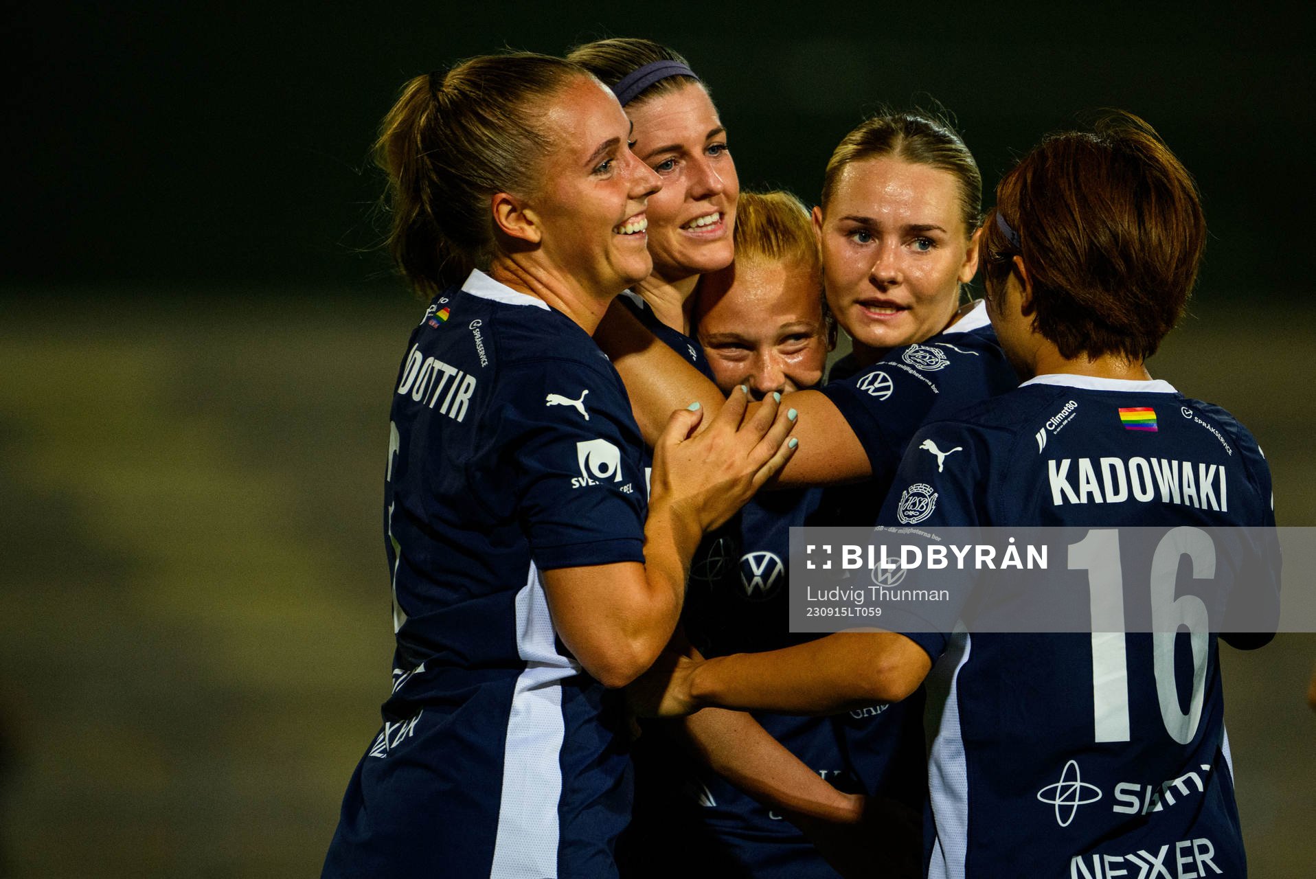 Rosengårds spelare jublar
