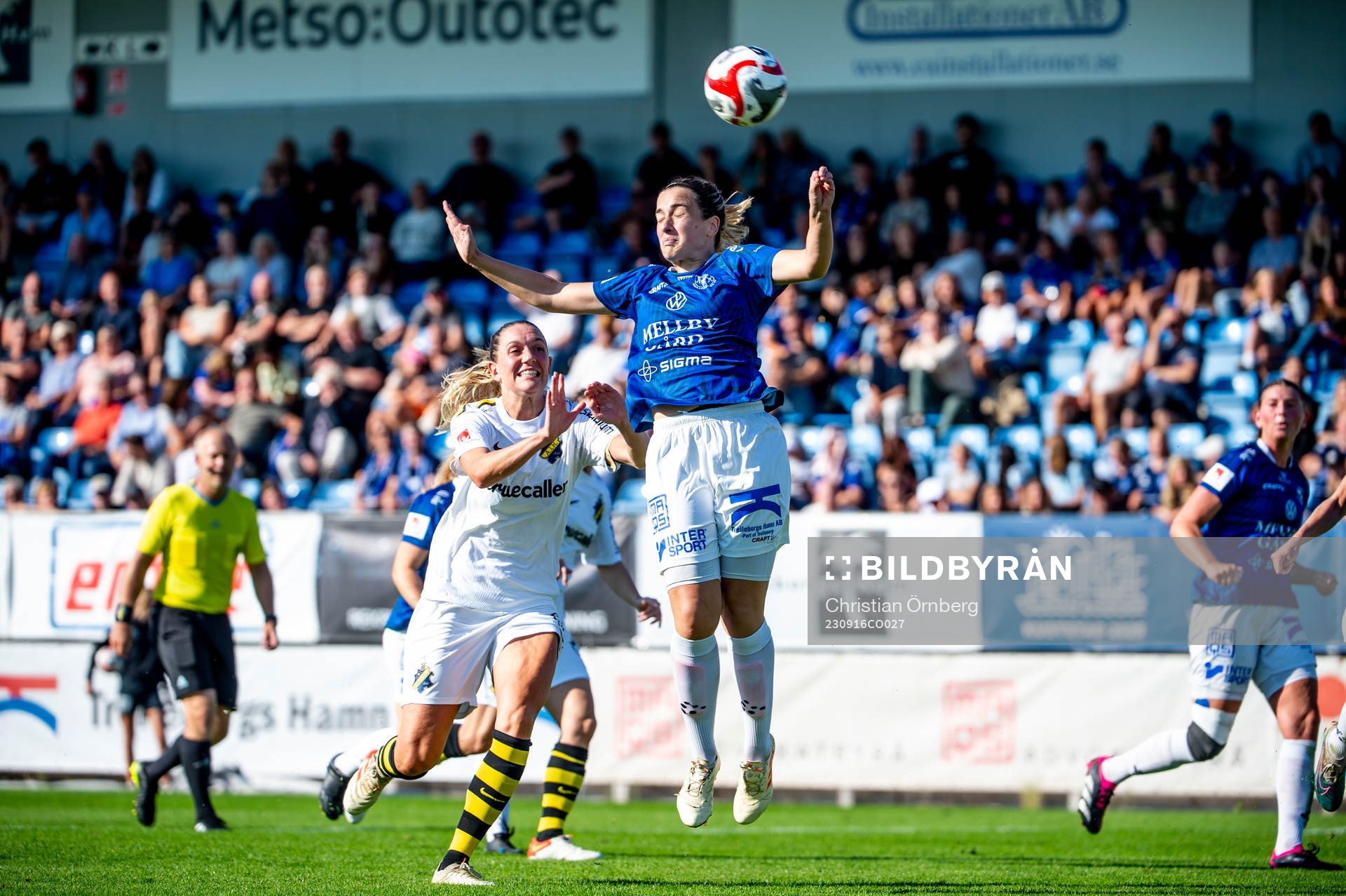 Trelleborgs Edina Filekovic gör självmål framför AIKs