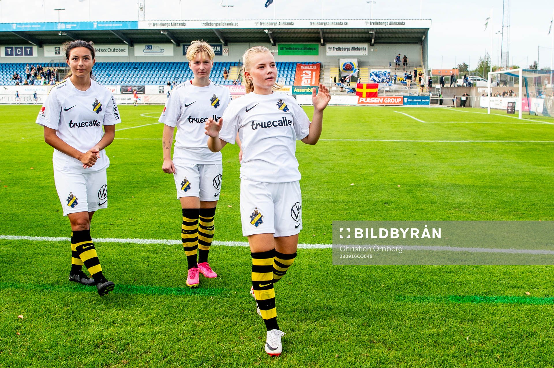 AIKs Matilda Nildén jublar med lagkamraterna