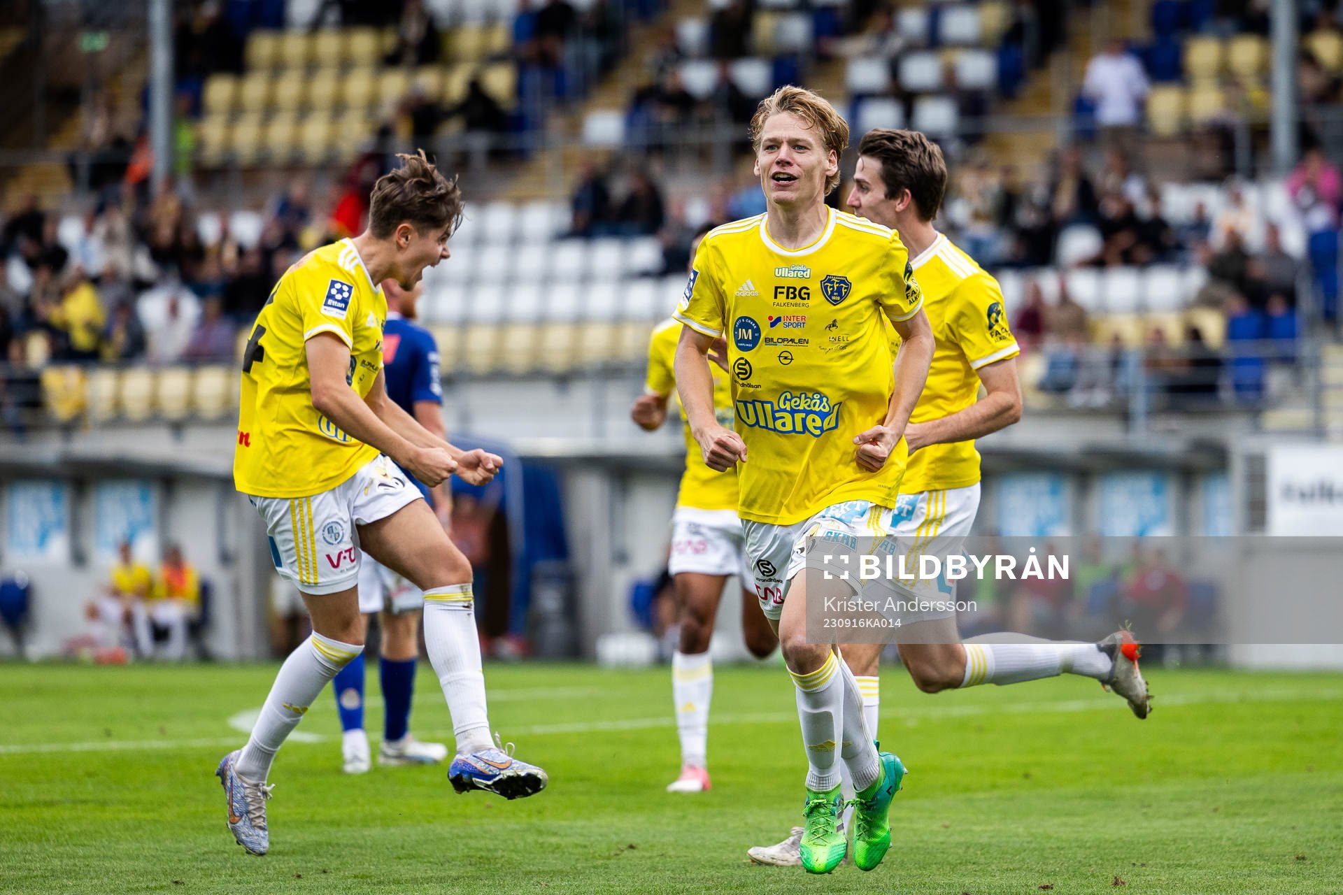 Falkenbergs Melker Nilsson jublar med lagkamrater