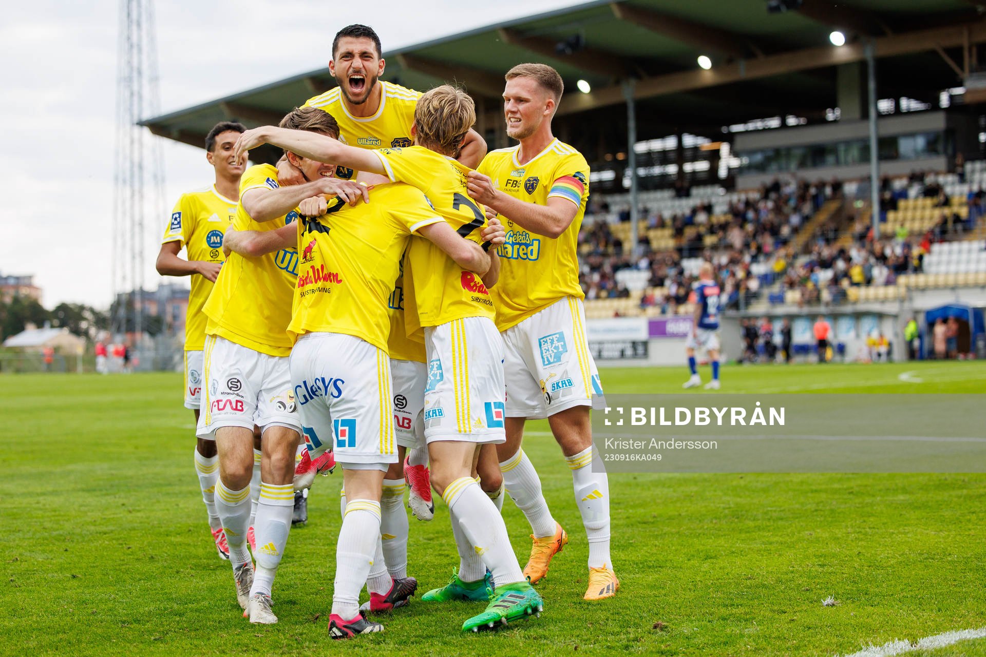 Falkenbergs spelare jublar