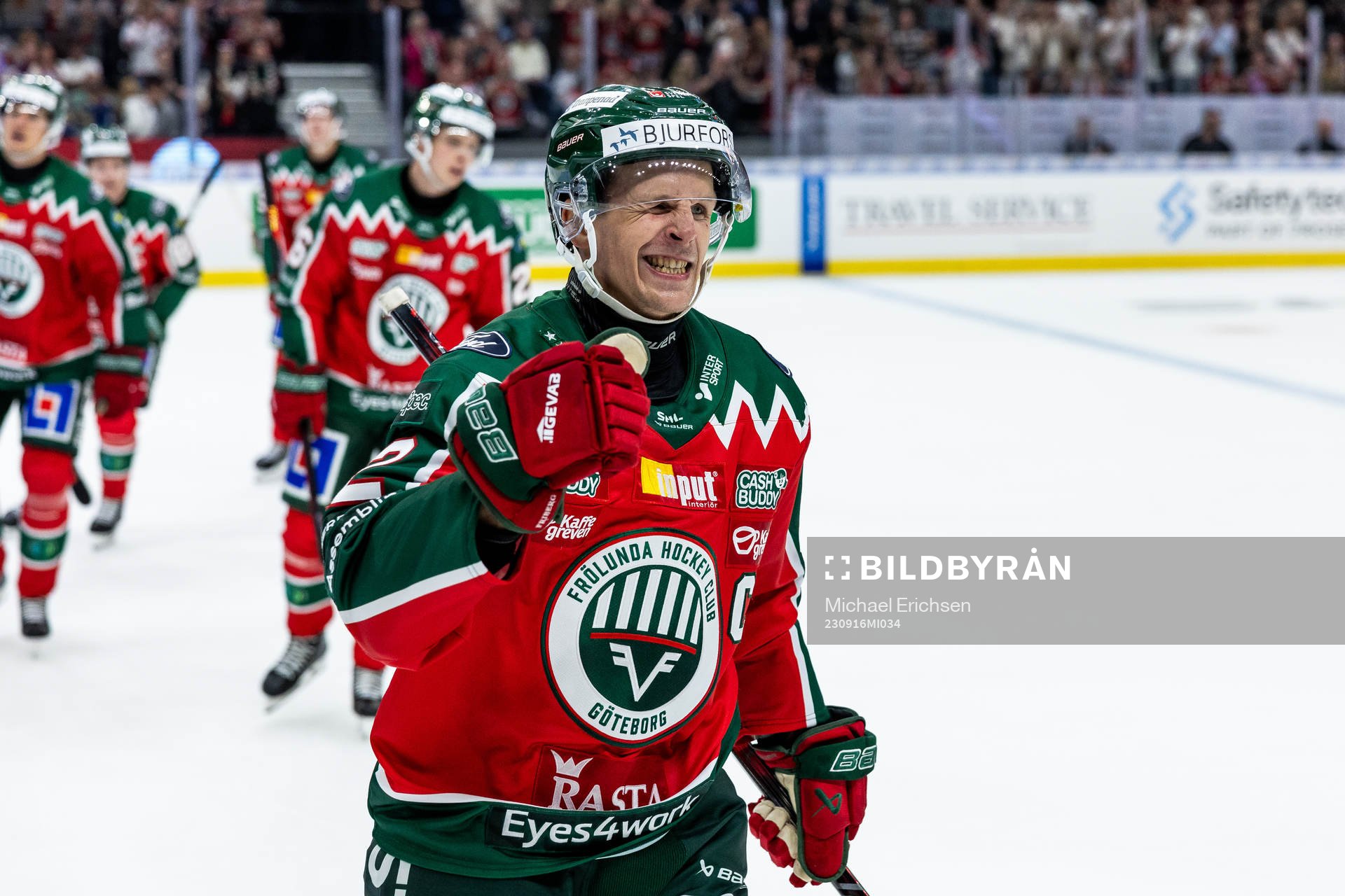 Frölundas Max Friberg jublar