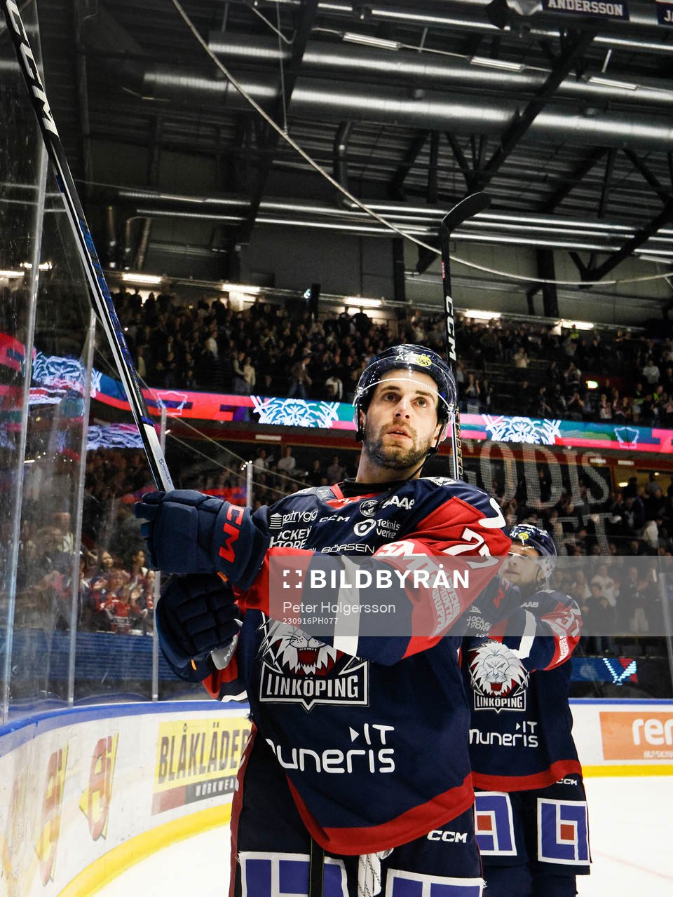 Linköpings Taylor Leier  jublar