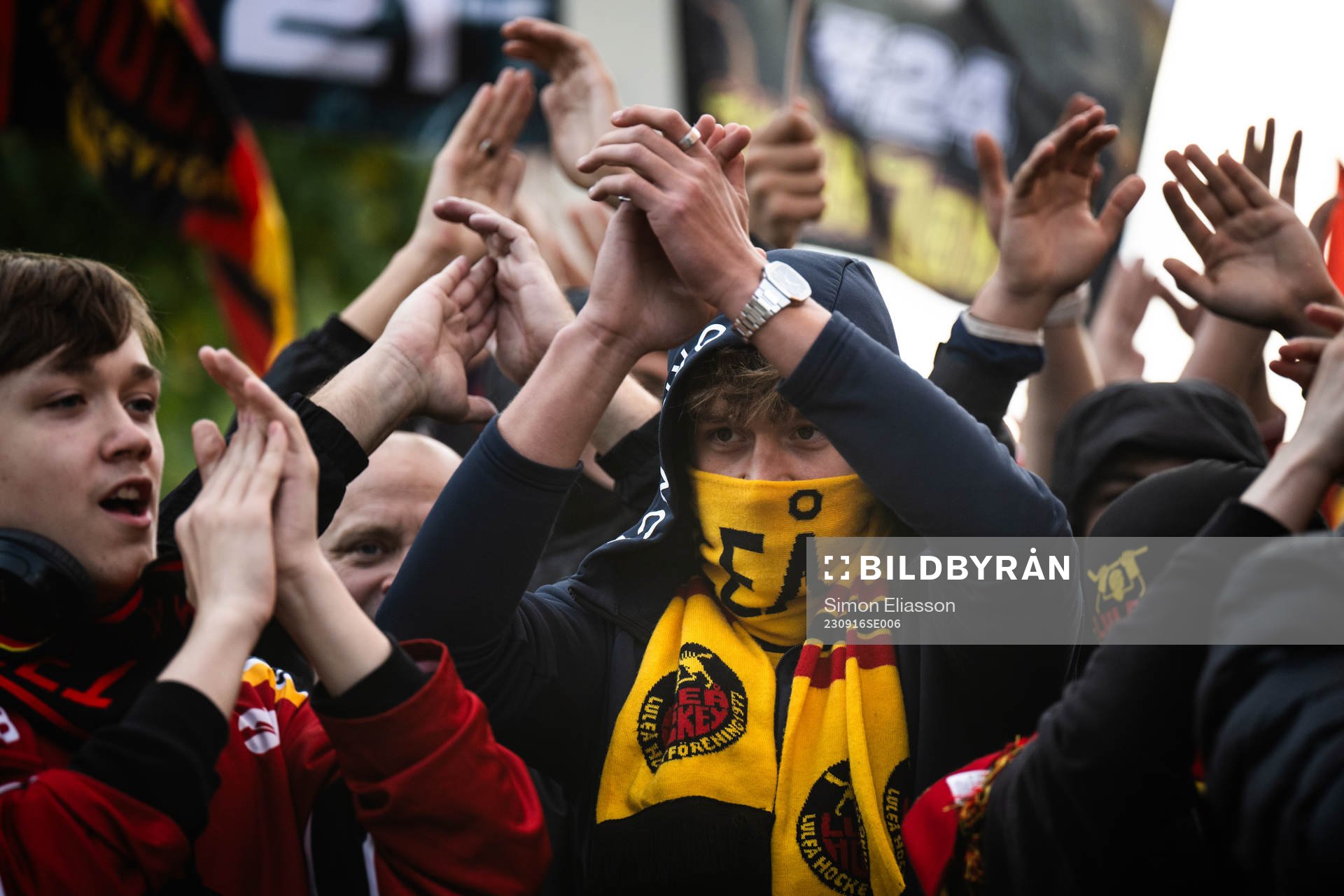 Luleås supportrar tågar mot Coop Norrbotten Arena