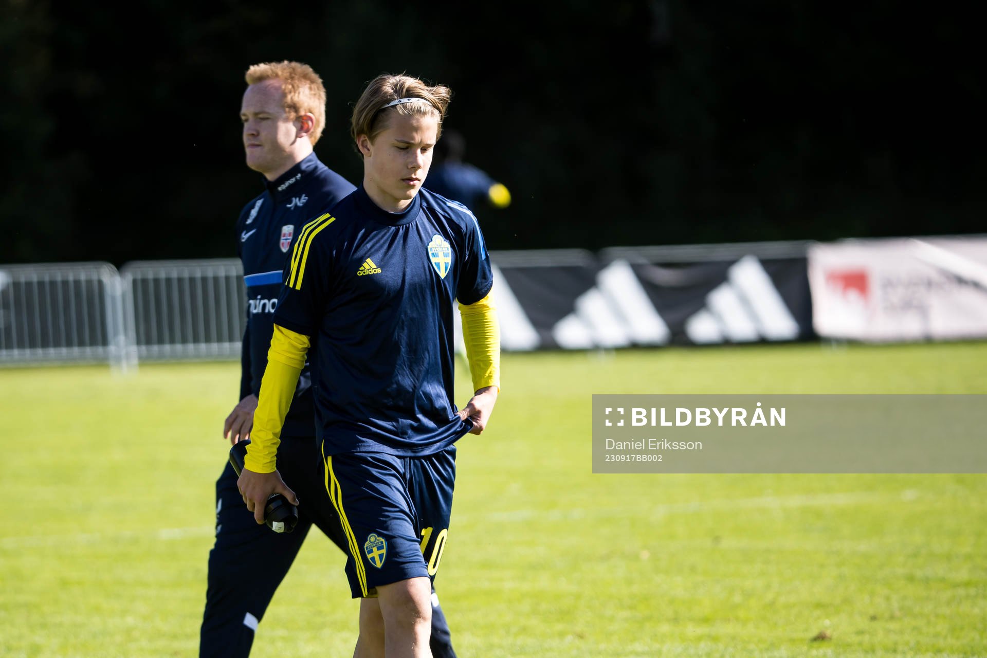 Sveriges Love Arrhov under träningningslandskampen i fotboll mellan Sverige och Norge den 17 september 2023 i Falun. 