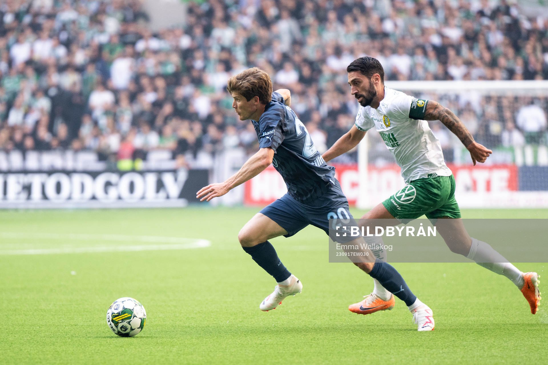 Malmö FFs Oliver Berg och Hammarbys Nahir Besara