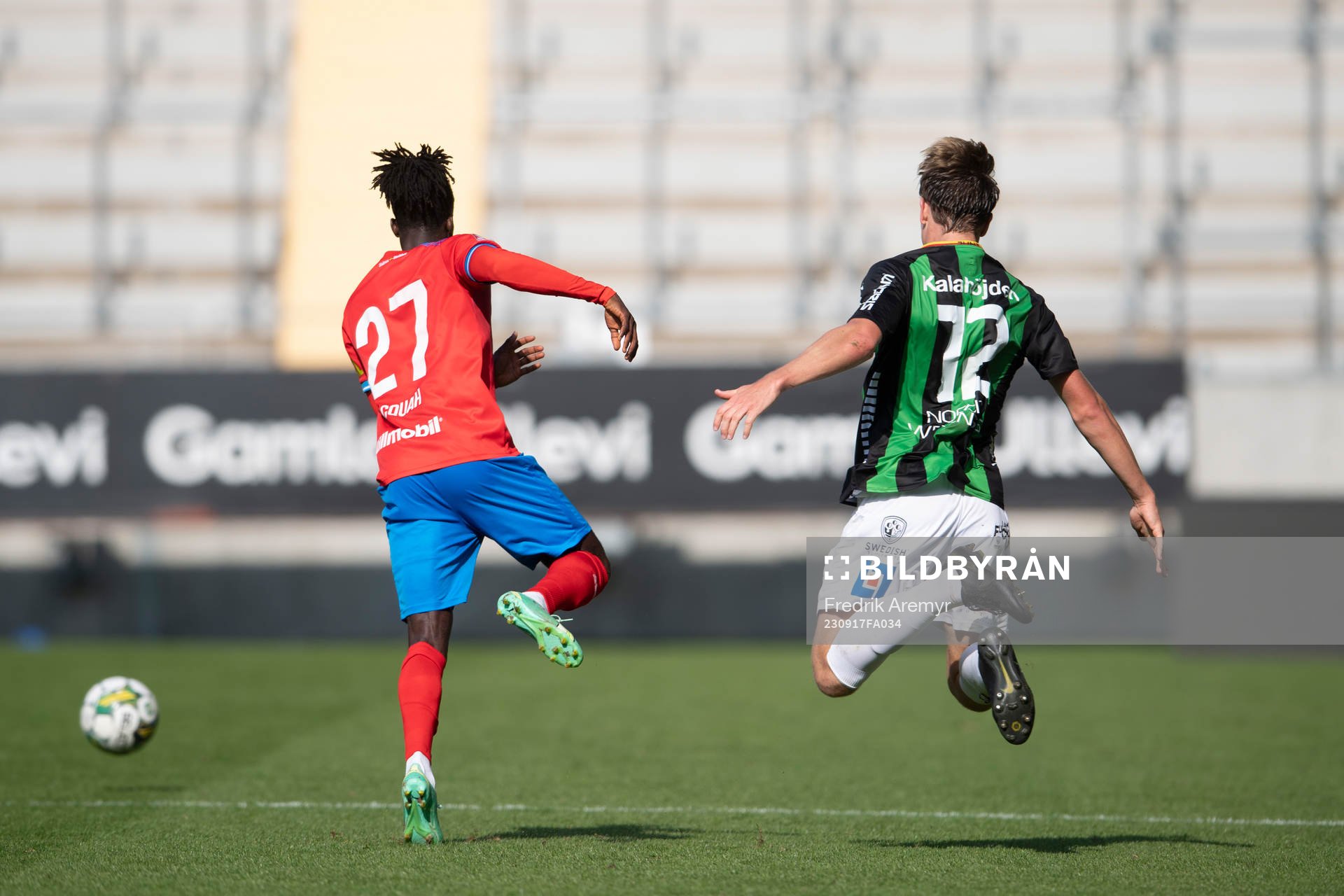 Helsingborgs Benjamin Acquah och GAISs Robin Frej