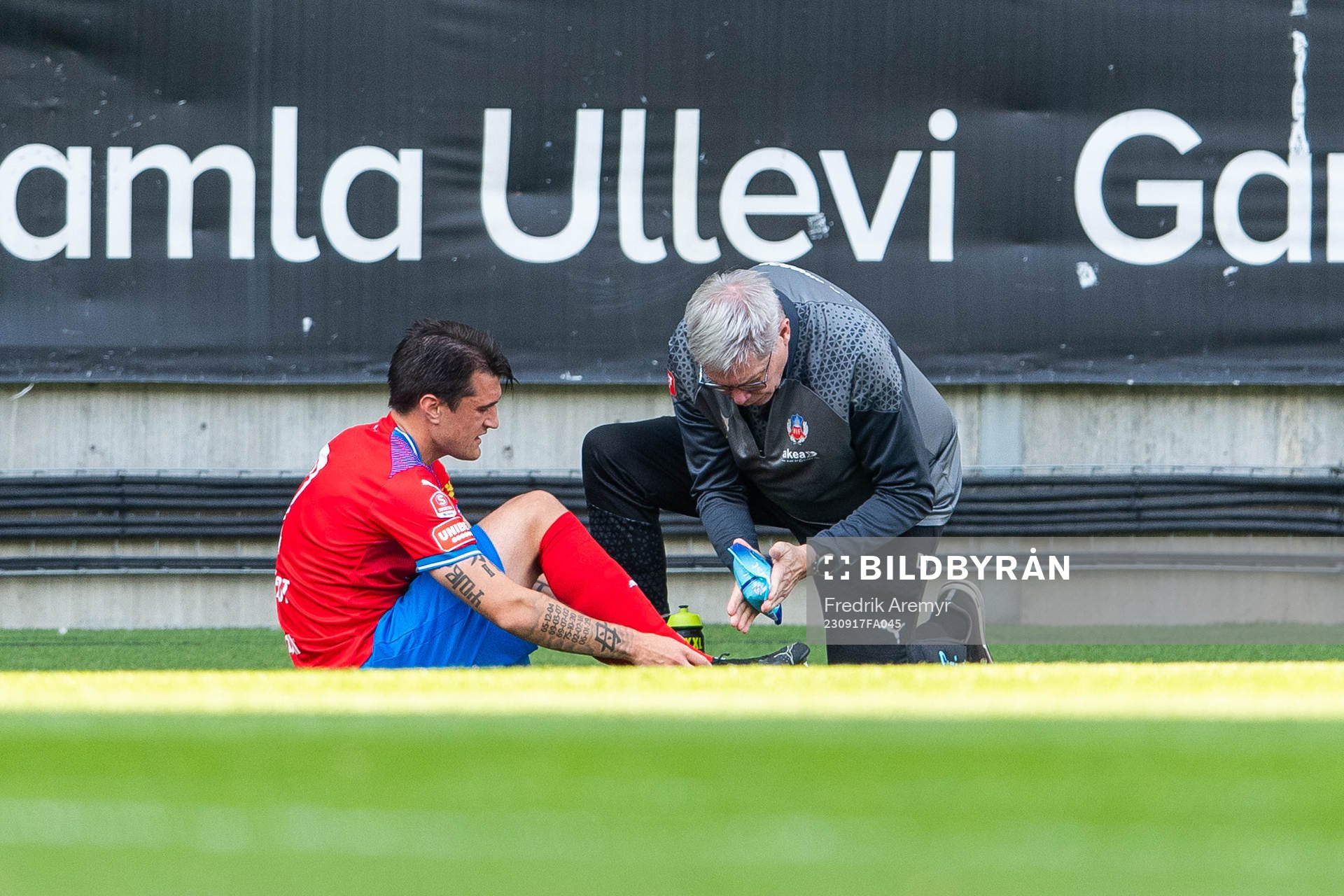 Helsingborgs Jon Birkfeldt ses om