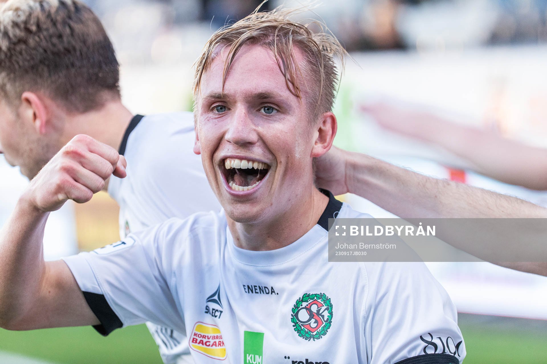 Örebros David Seger jublar
