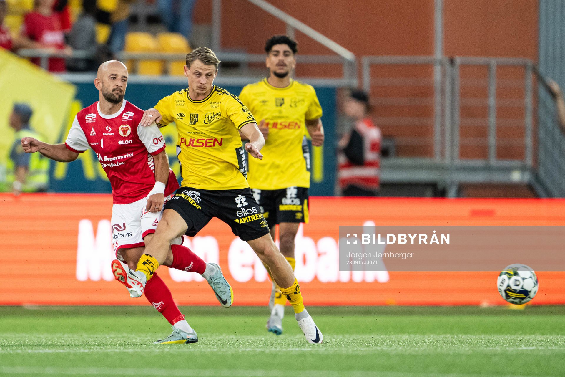 Kalmars Robert Gojani och Elfsborgs Simon Hedlund