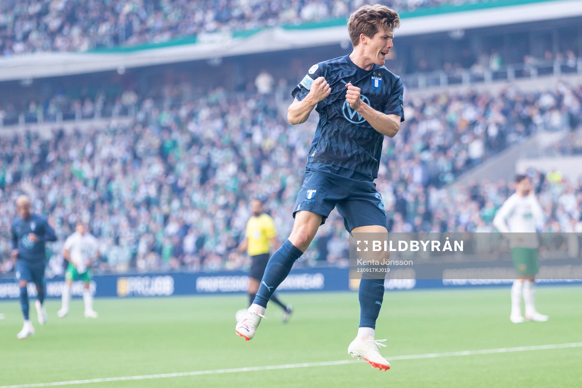 Malmö FFs Oliver Berg jublar