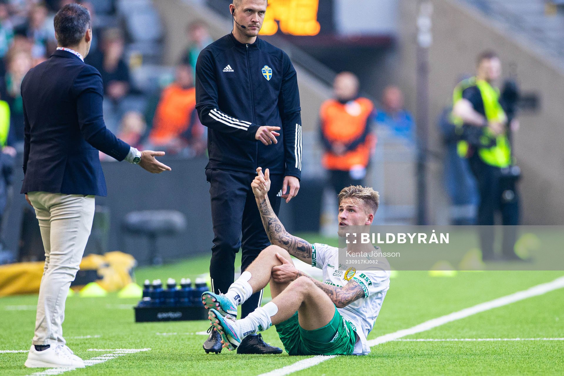 Hammarbys Fredrik Hammar reagerar