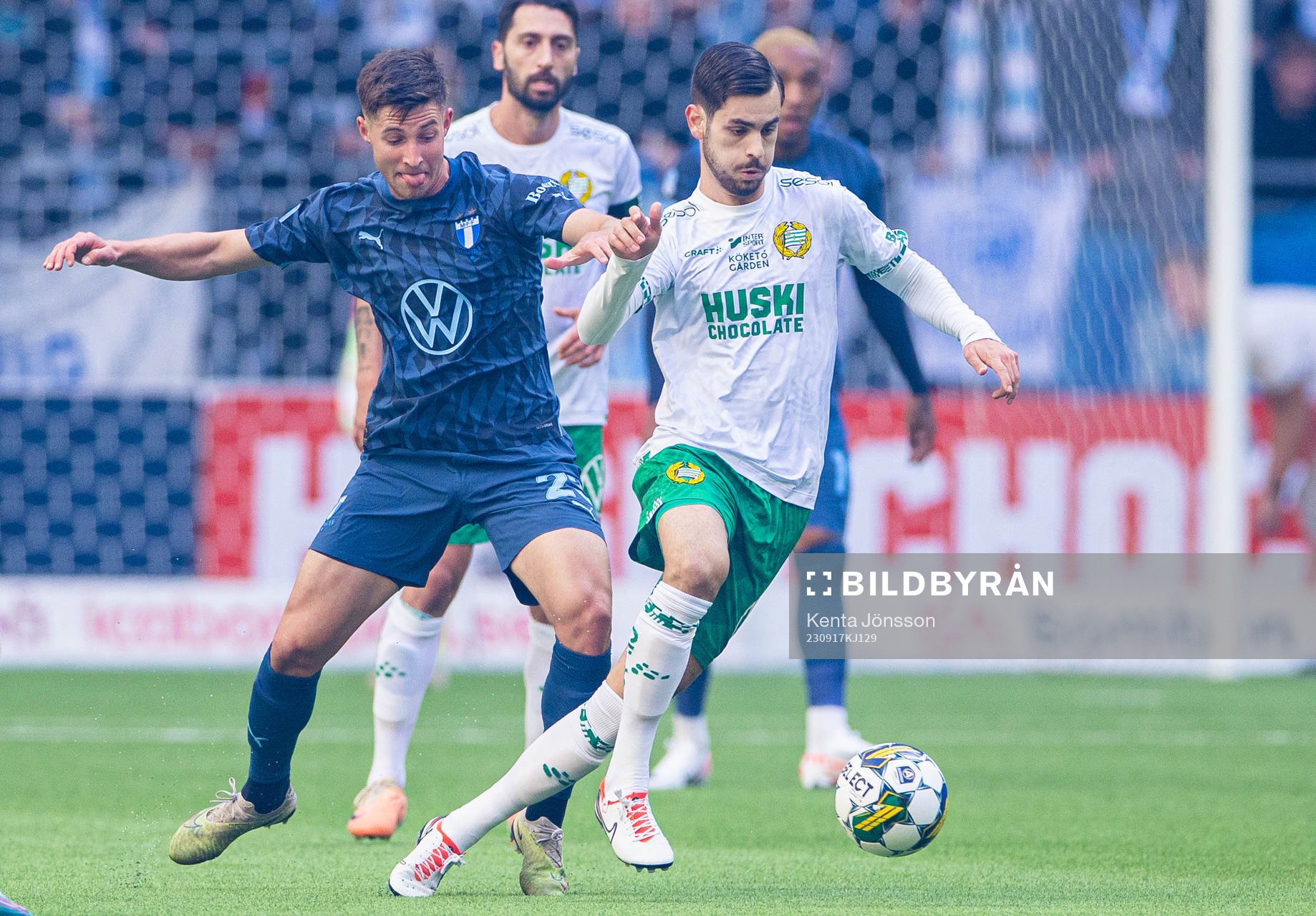 Malmö FFs Lasse Berg Johnsen och Hammarbys Adi Nalic
