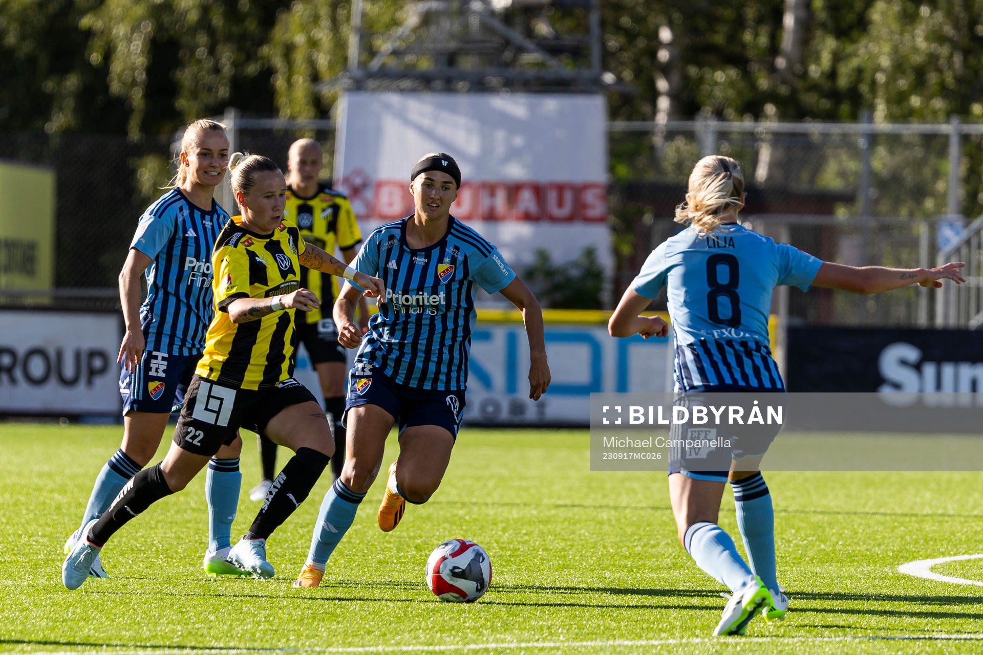 under fotbollsmatchen i Damallsvenskan mellan Djurgården