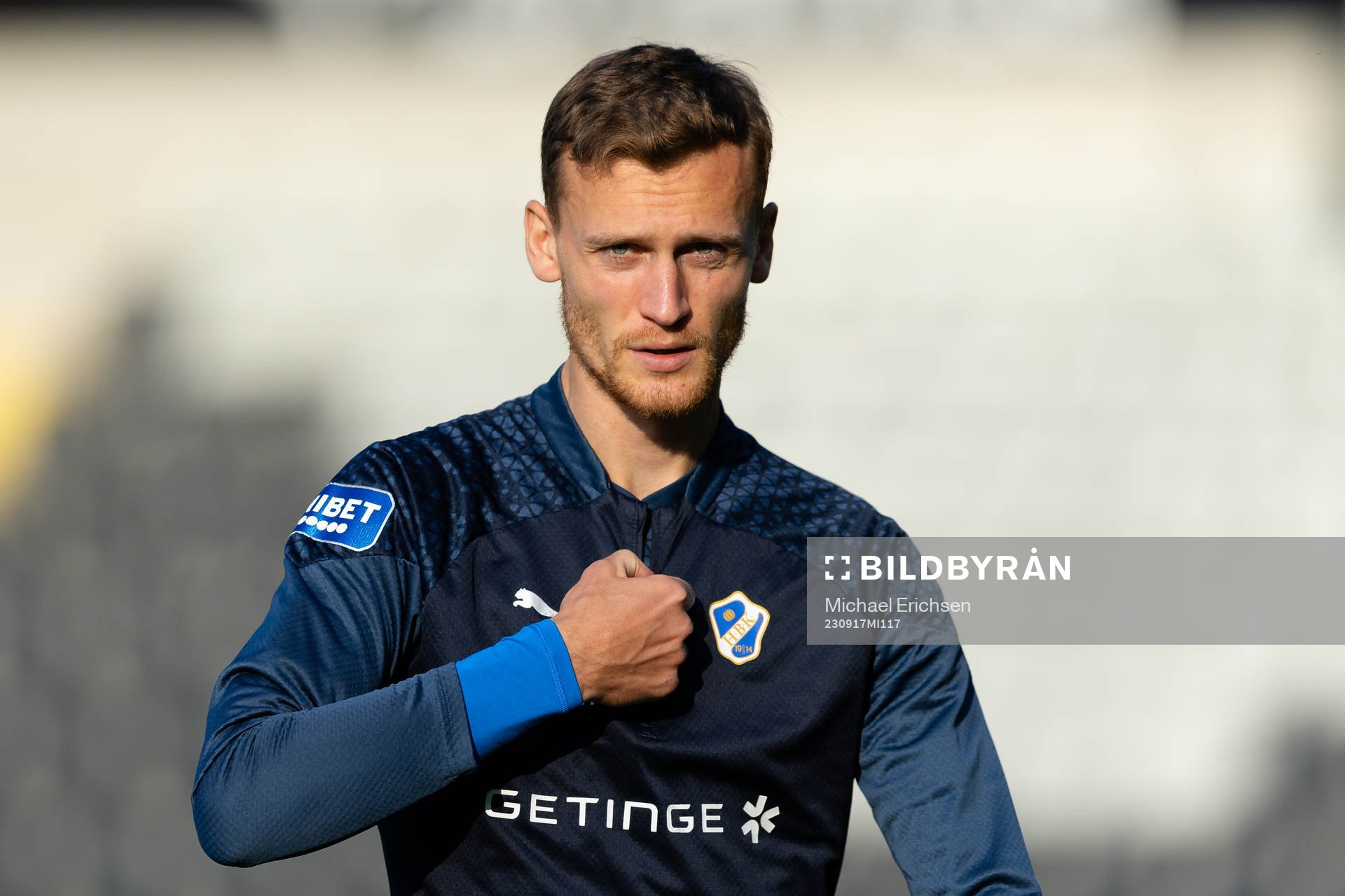 Halmstads Viktor Granath innan fotbollsmatchen i
