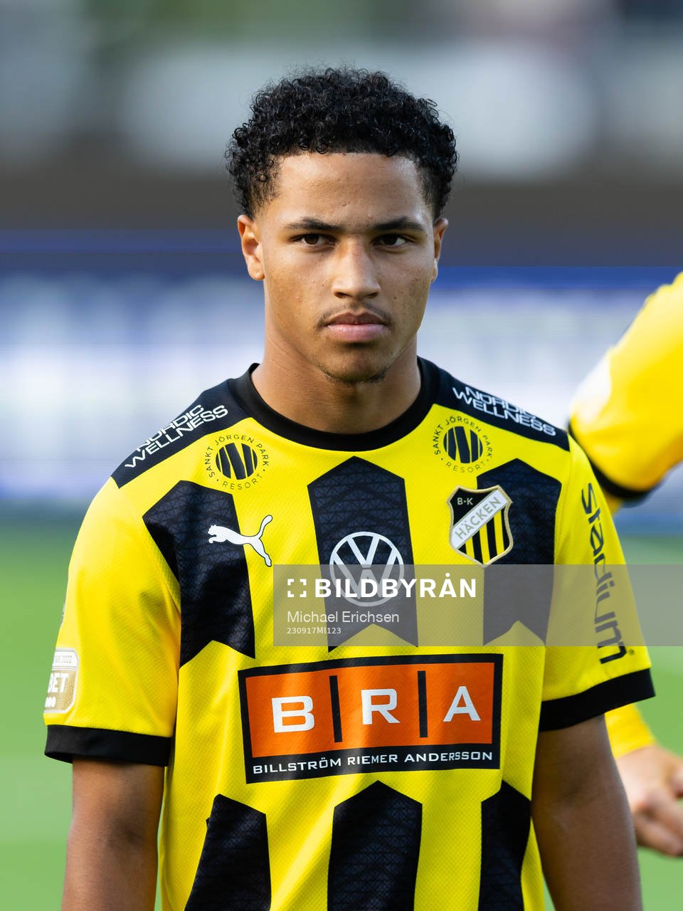 Häckens Momodou Lamin Sonko på line up innan
