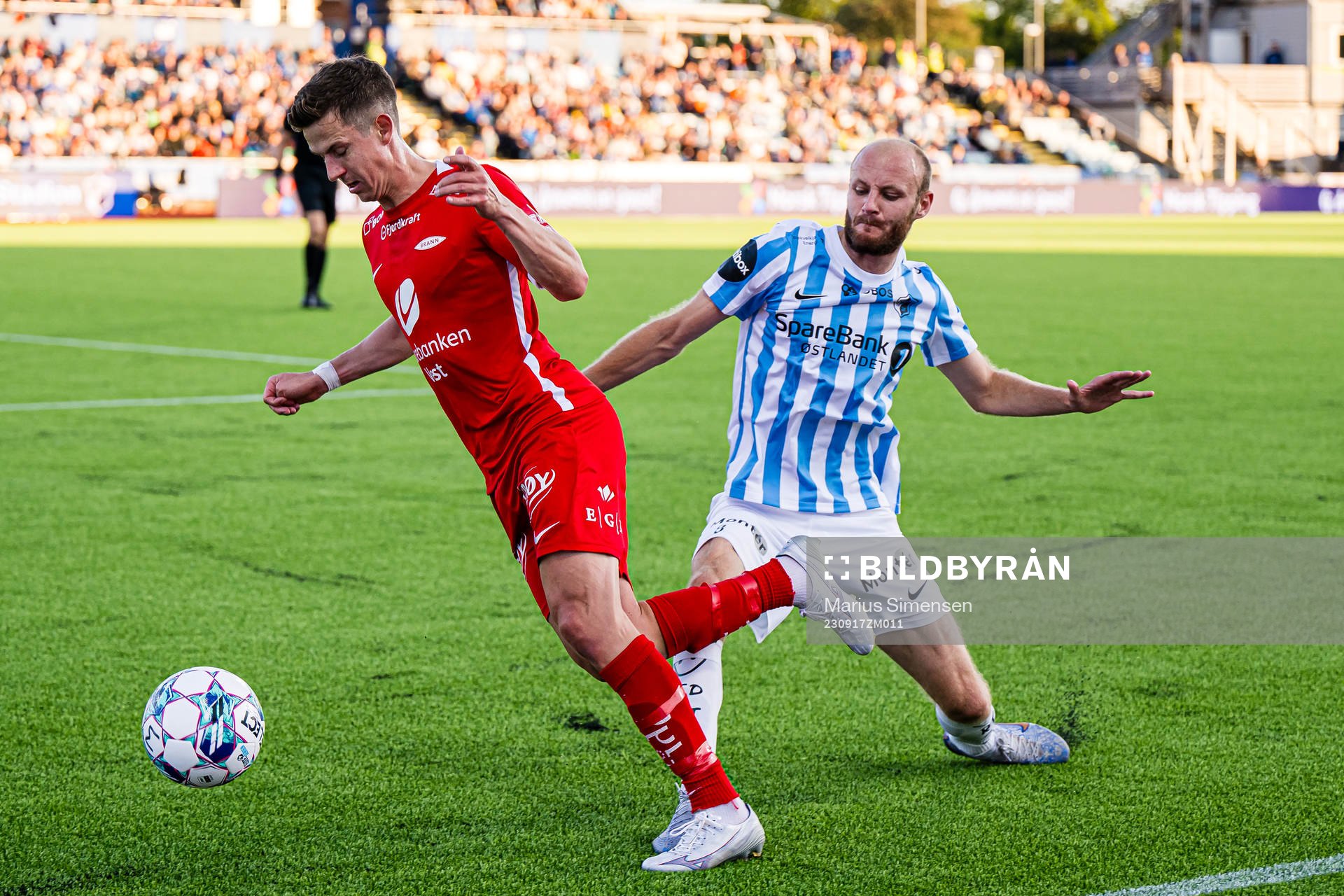 Sander Kartum of Brann and Curtis Garry Edwards of Stabæk