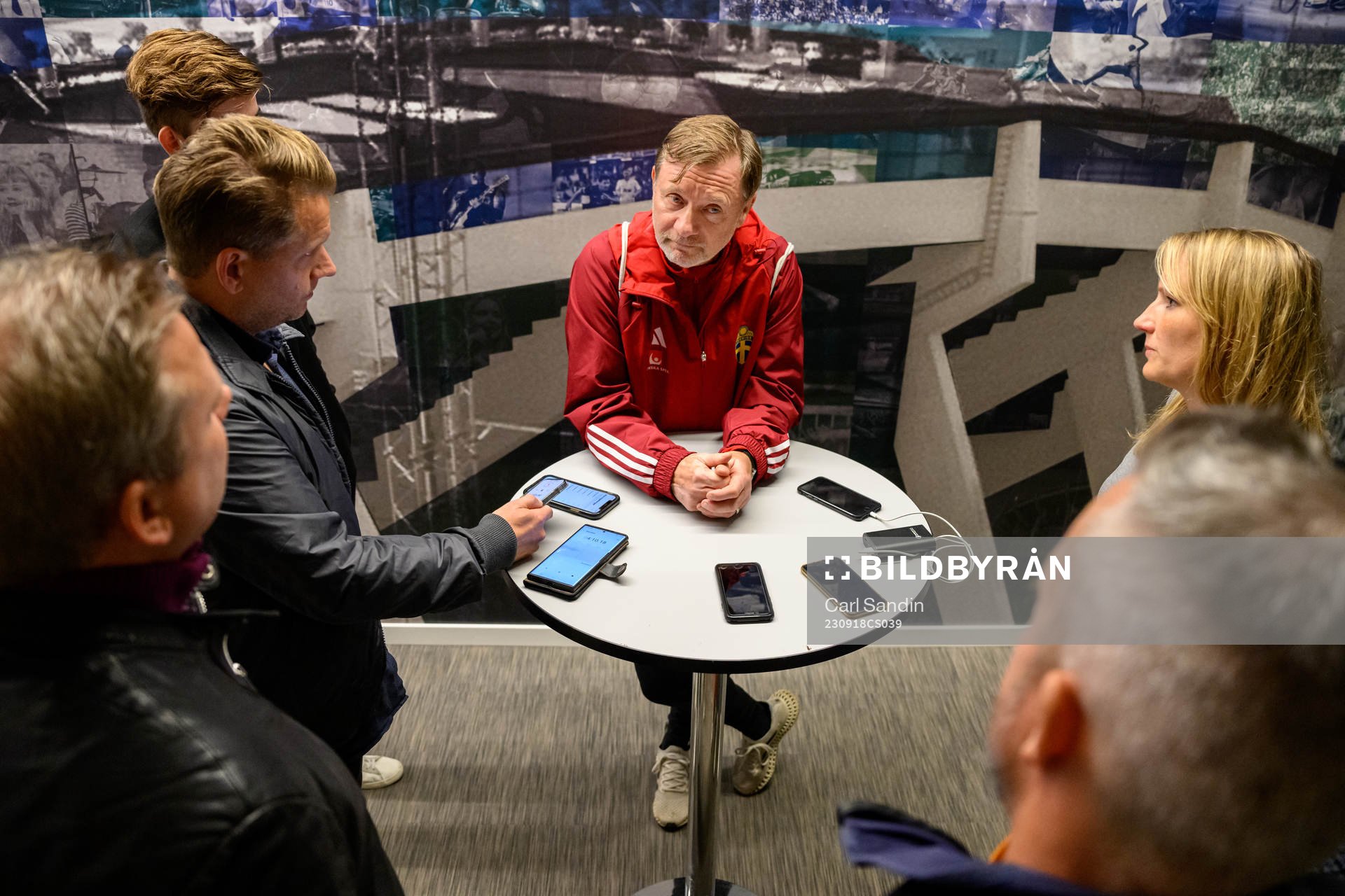 Head coach Peter Gerhardsson is being interviewed