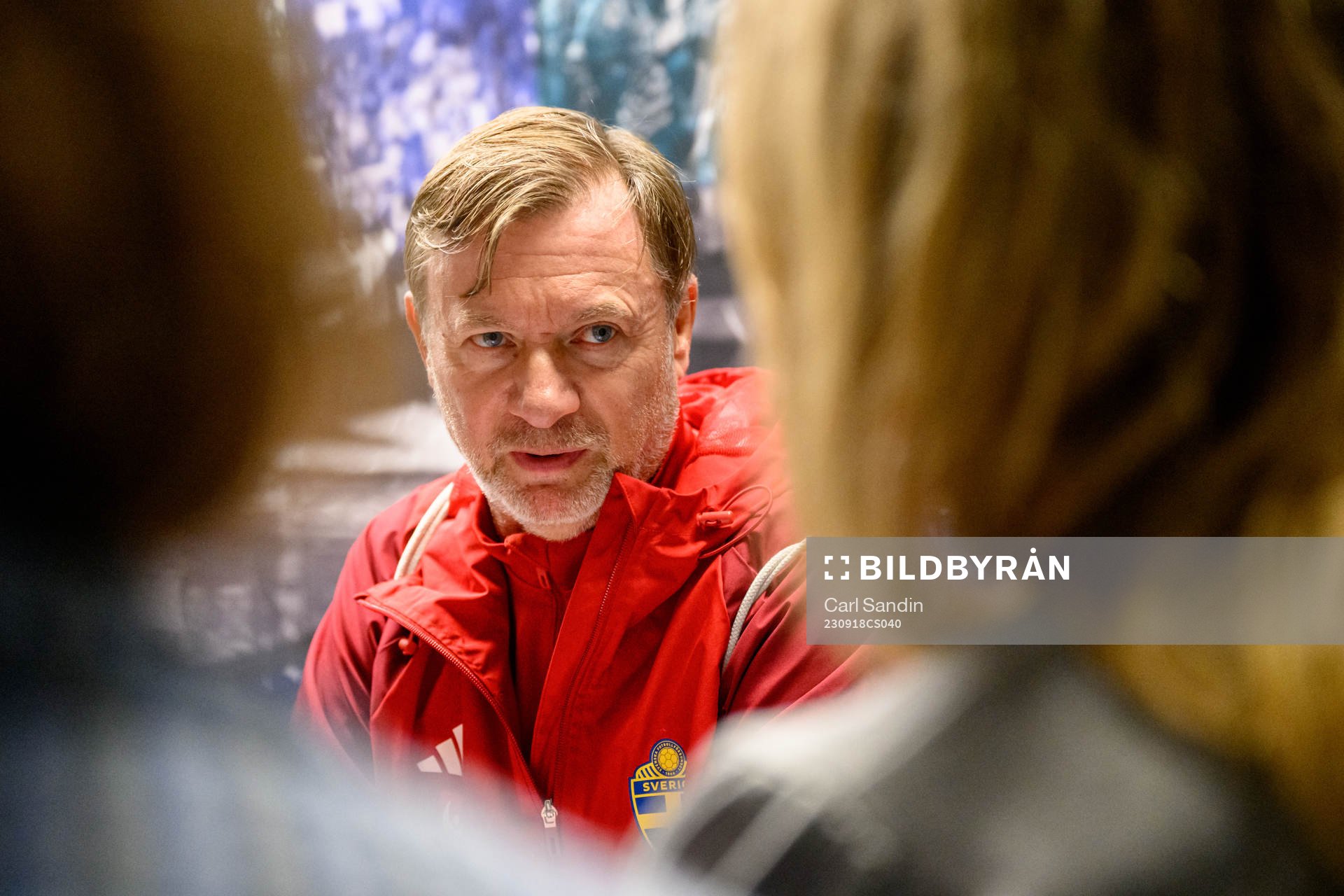 Head coach Peter Gerhardsson is being interviewed
